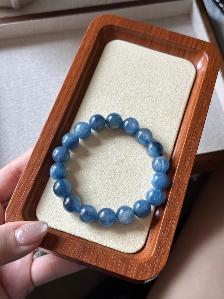 蓝晶石 ｜ Kyanite 