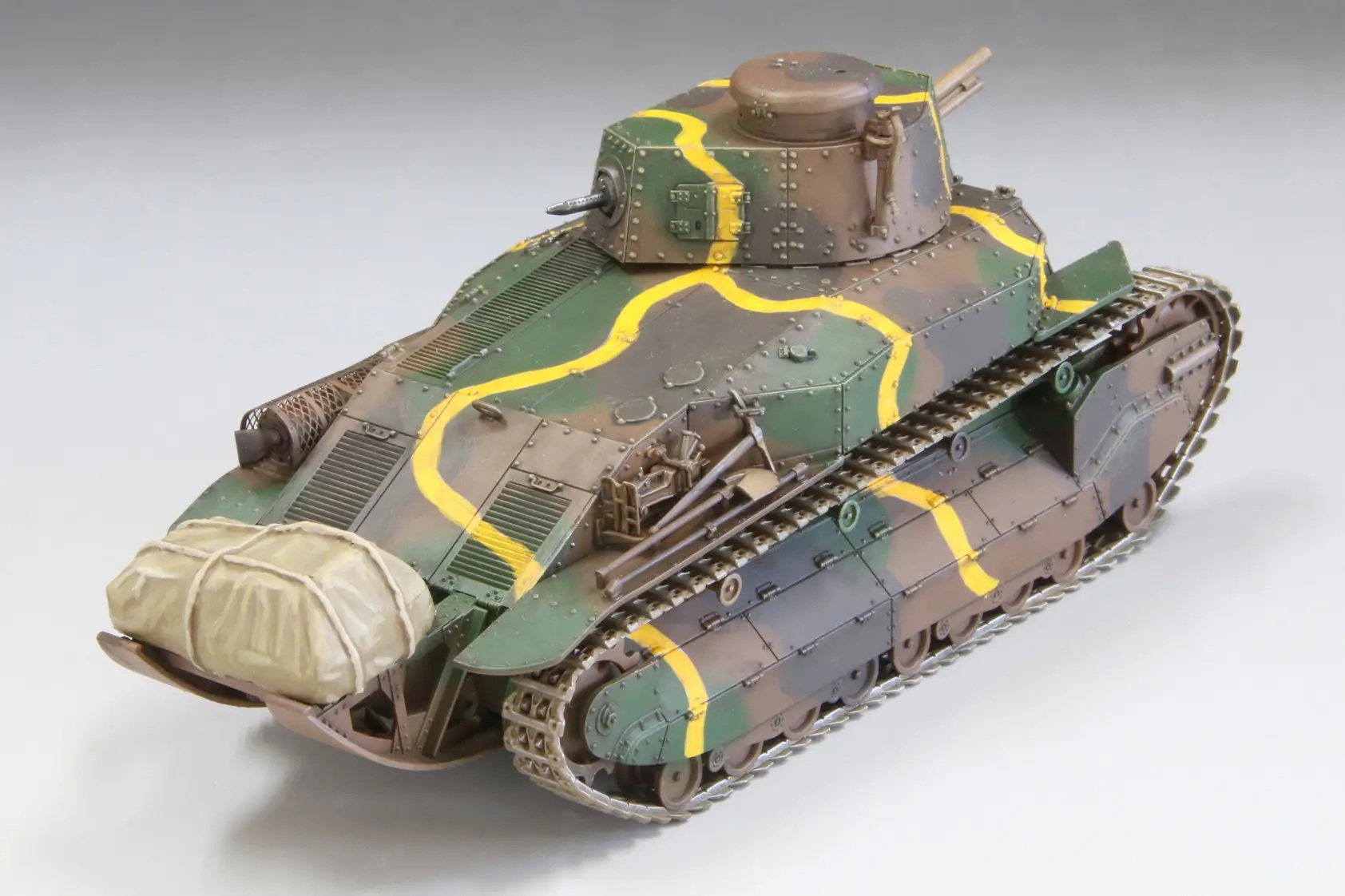 1/35 Imperial Japanese Army medium tank Type 89 Otsu [Yi-Go] (with Cargo Load)