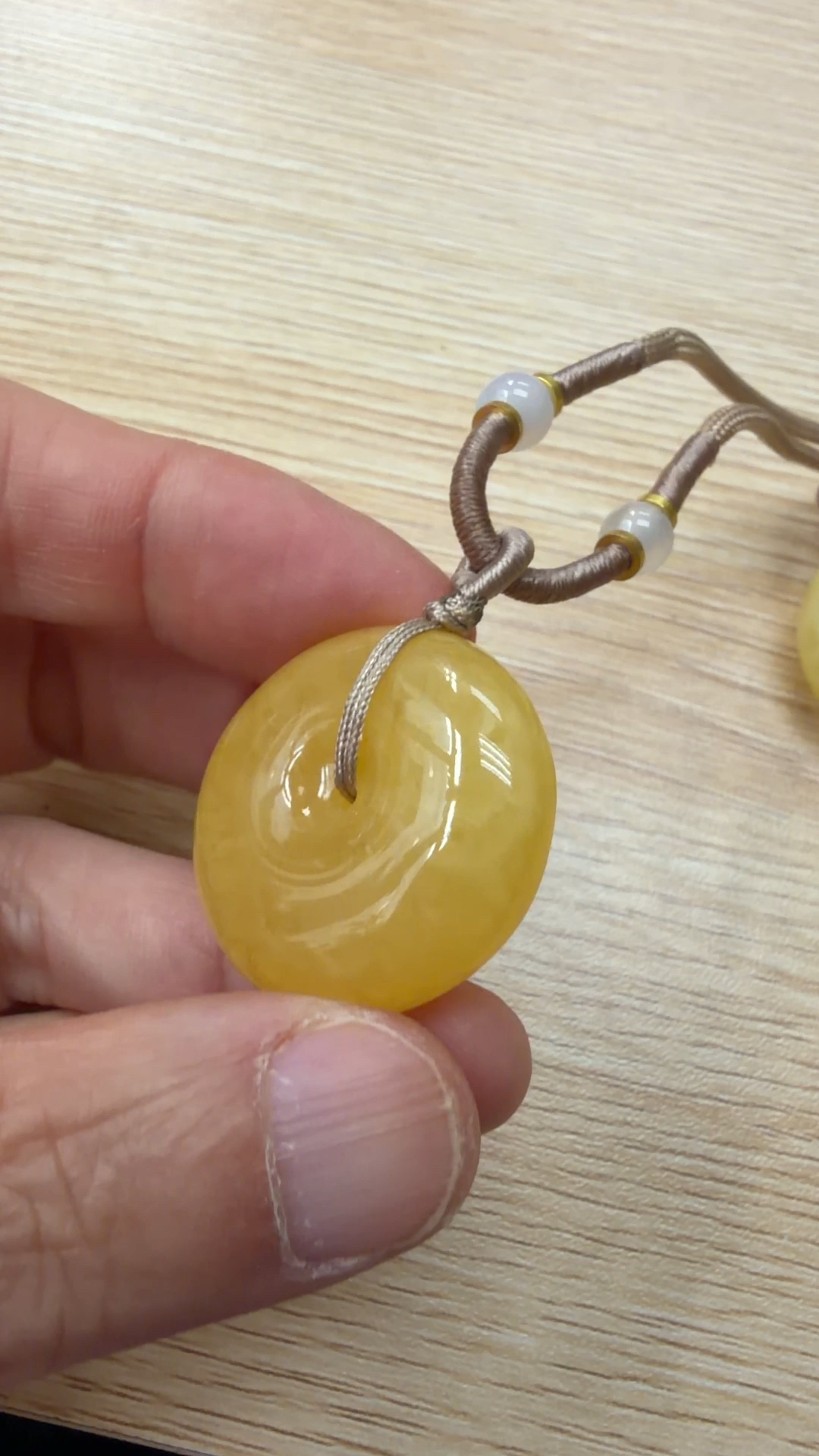 西藏第二回～4蜜蠟平安扣吊咀（900護法殿加持力大）
