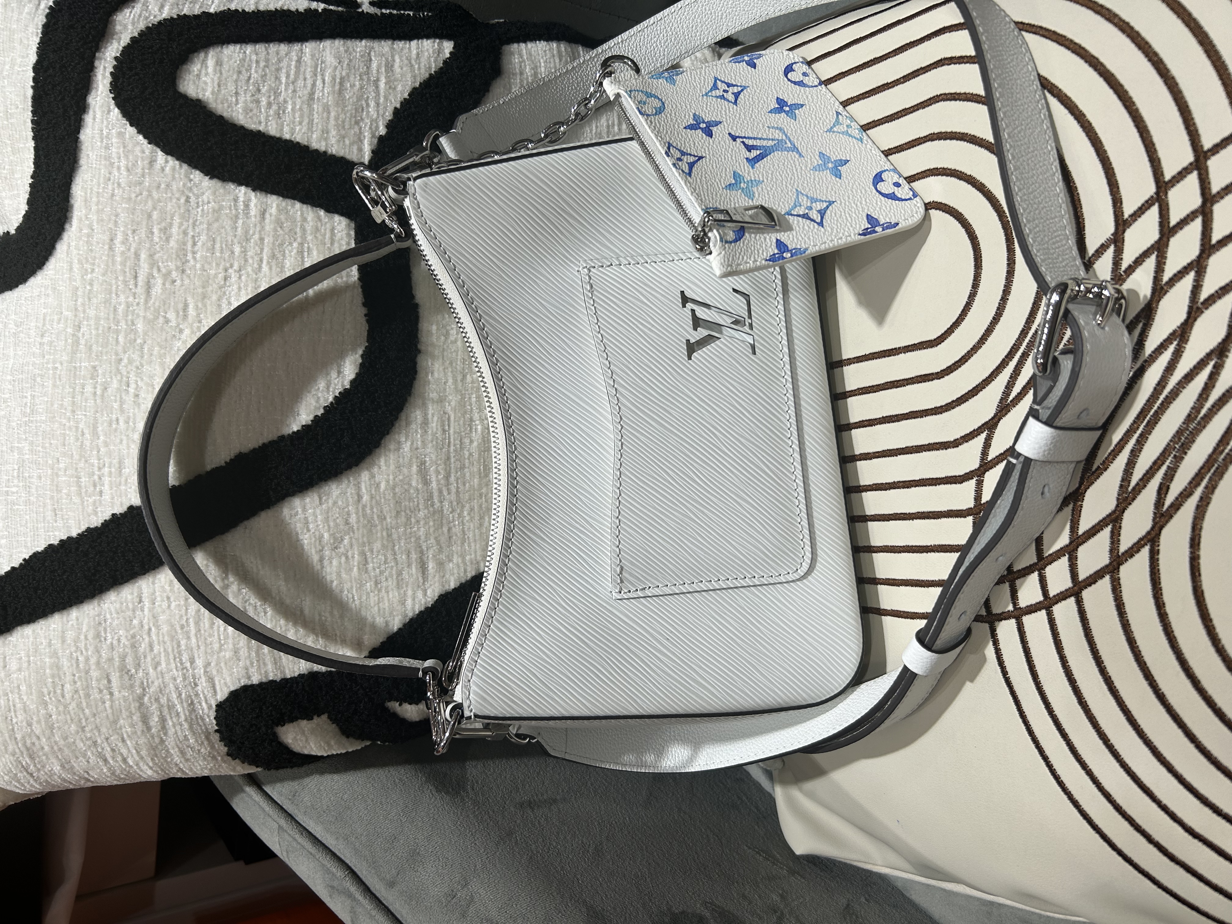 Lv Marelle 2 way bag Epi Leather M25316  100%Authentic,98%new ✅Strap✅dust bag 