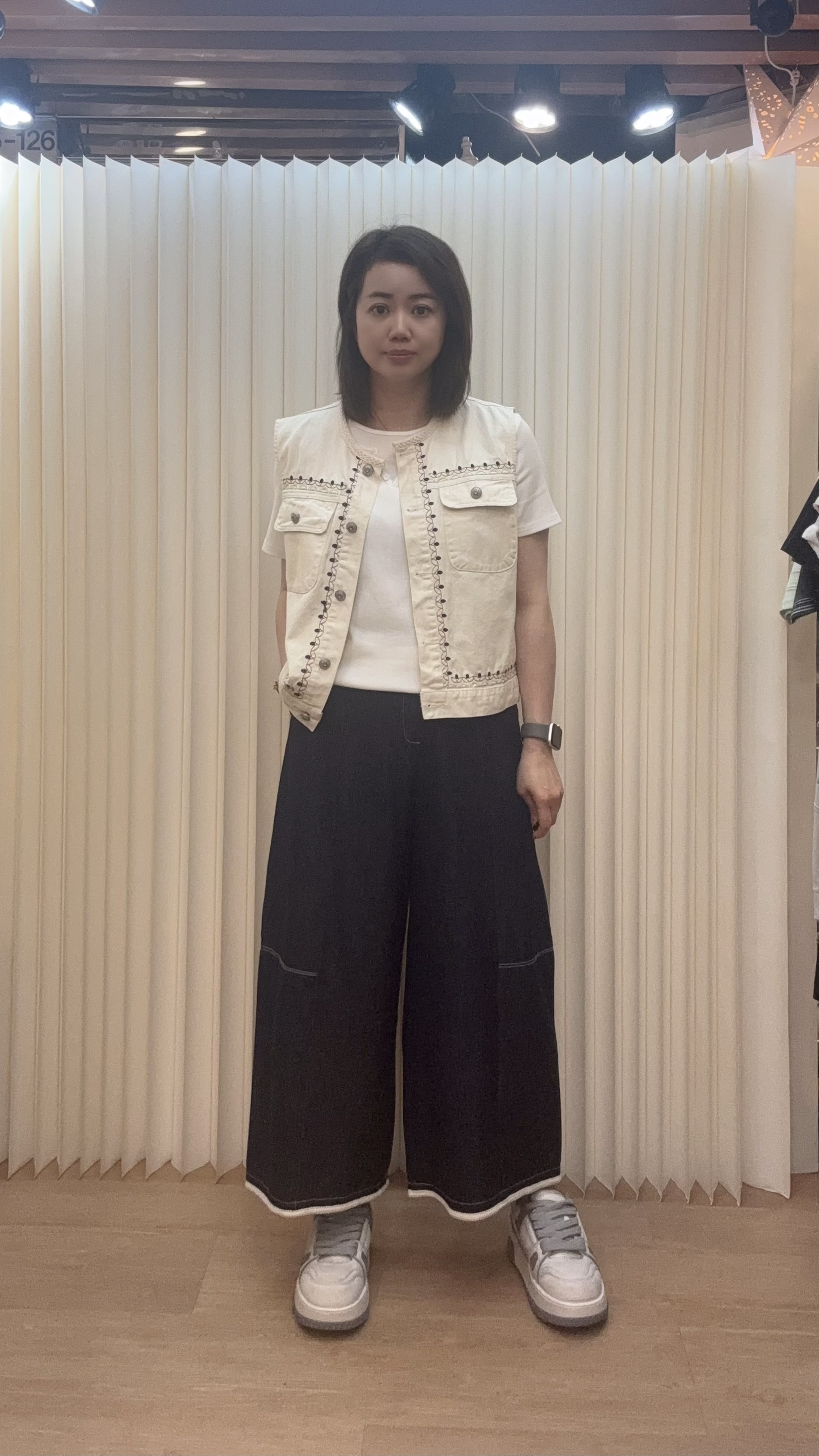  繡花背心外套  M942 846006329