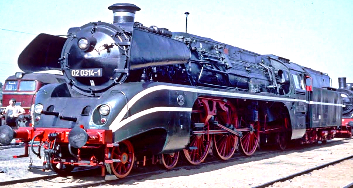 Spur-1 BR 02 314-1 Dampflok DR/GDR DCC Sound & Smoke 