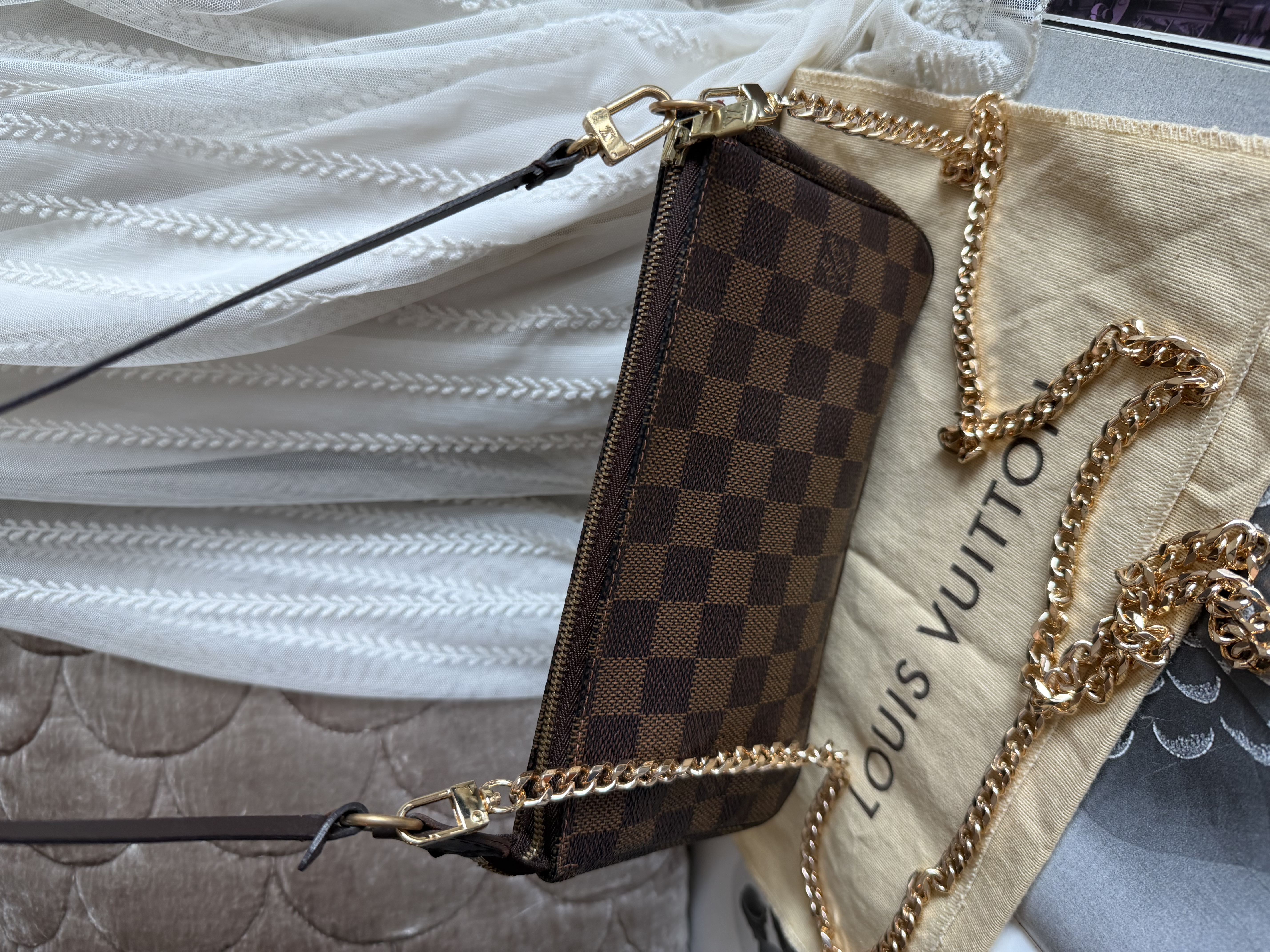 Louis Vuitton Damier Ebène Canvas Pochette Accessoires 
