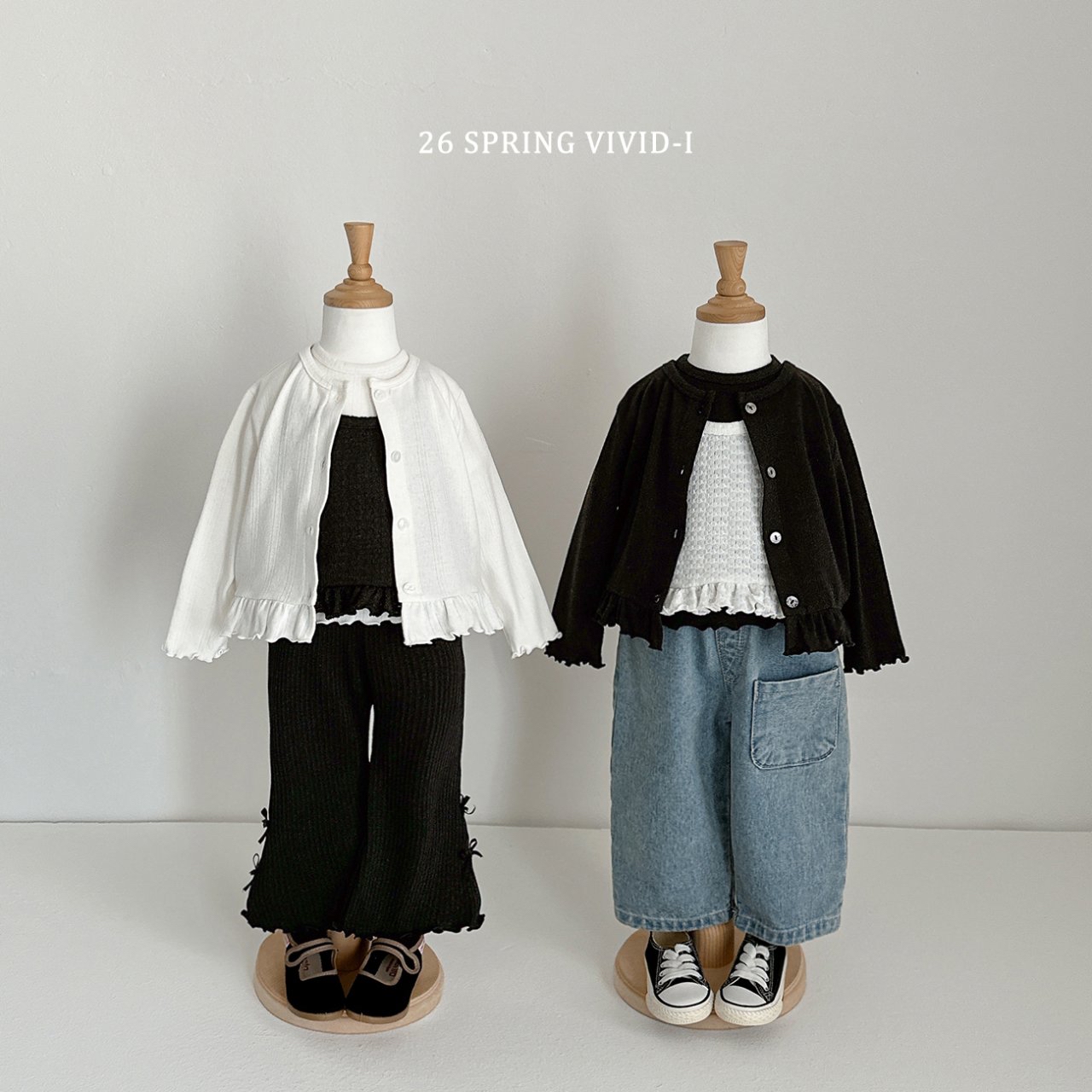 🌸預訂 韓國直送🌸🇰🇷VIVIDI兩色鏤空開襟外套上衣套裝