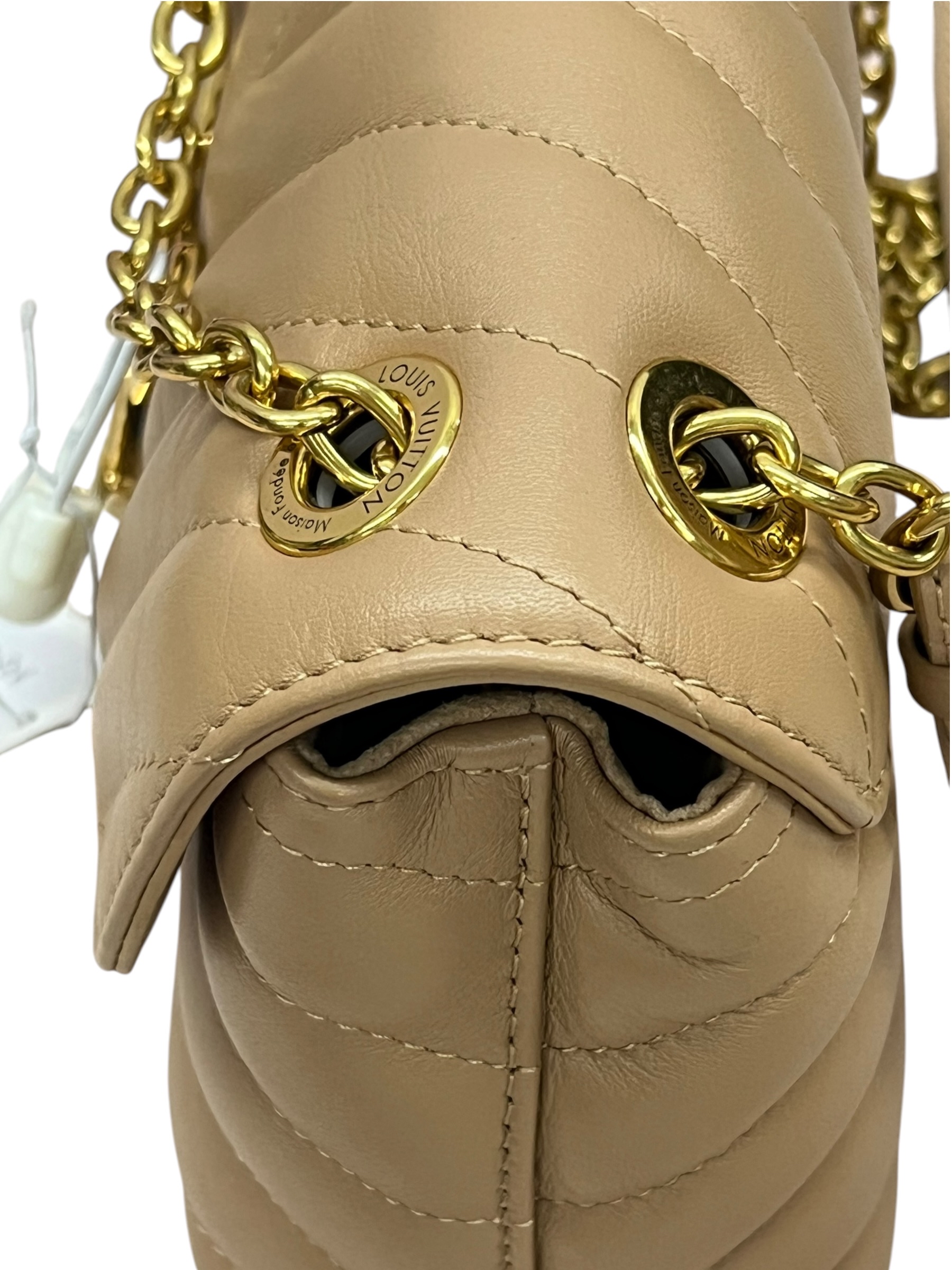 Pre-owned Louis Vuitton New Wave Chain Bag / Product Code:071804 