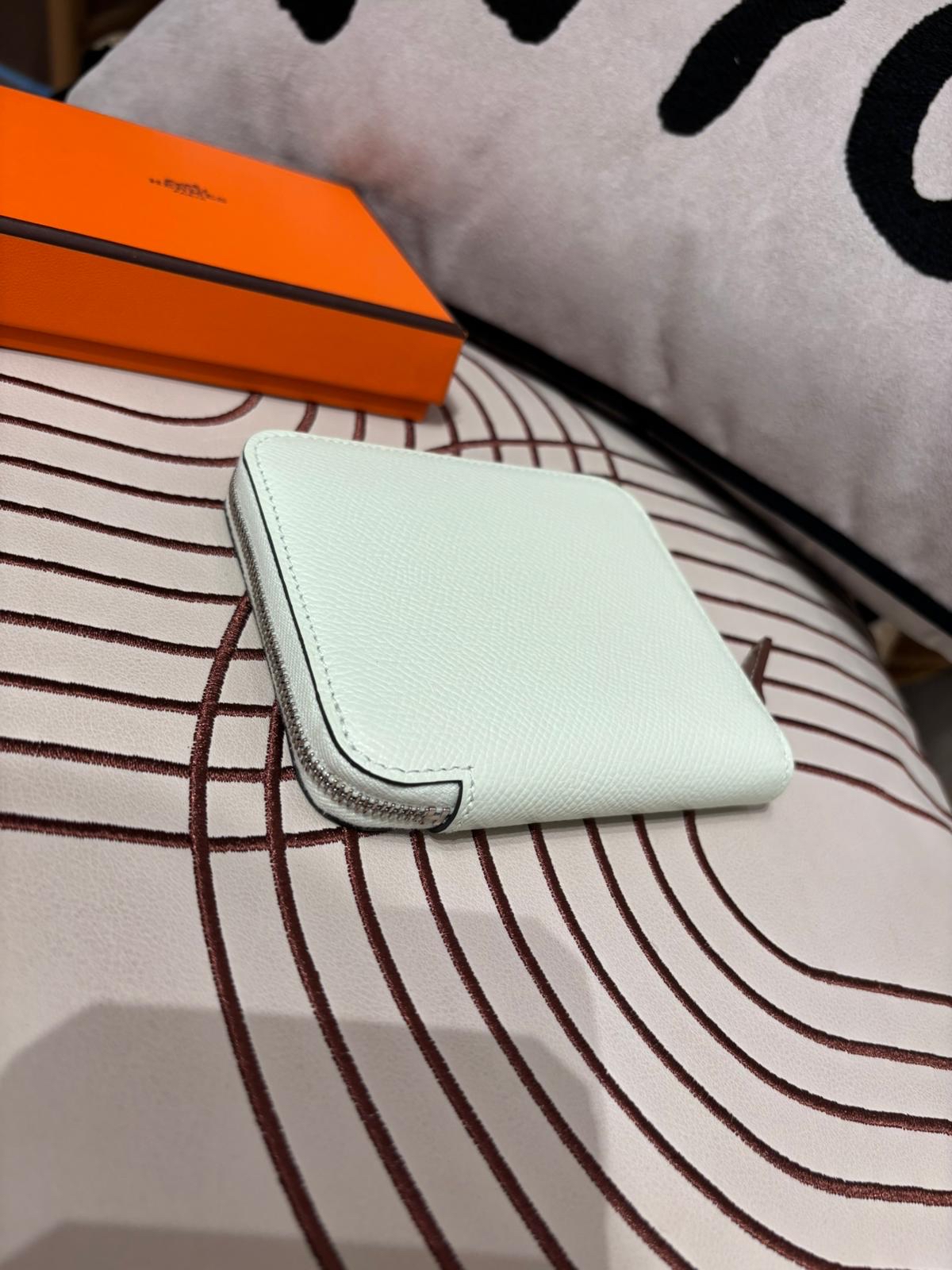 Hermes Silk in compact STAMP U 氣泡綠色 100%Authentic, 98%new ✅box 