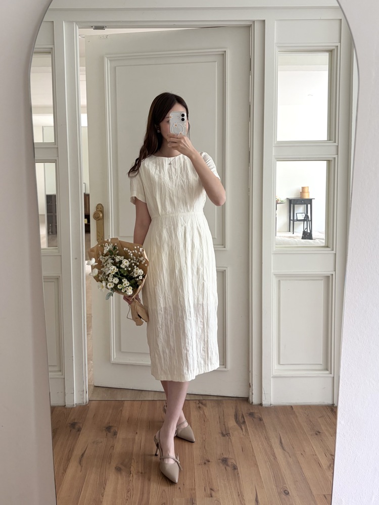 Lune Textured Dress (Ivory)