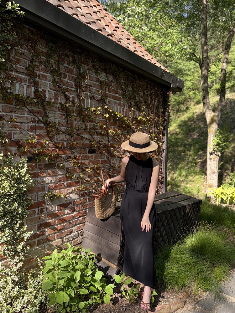 Pleated Halter Maxi Dress (Black)