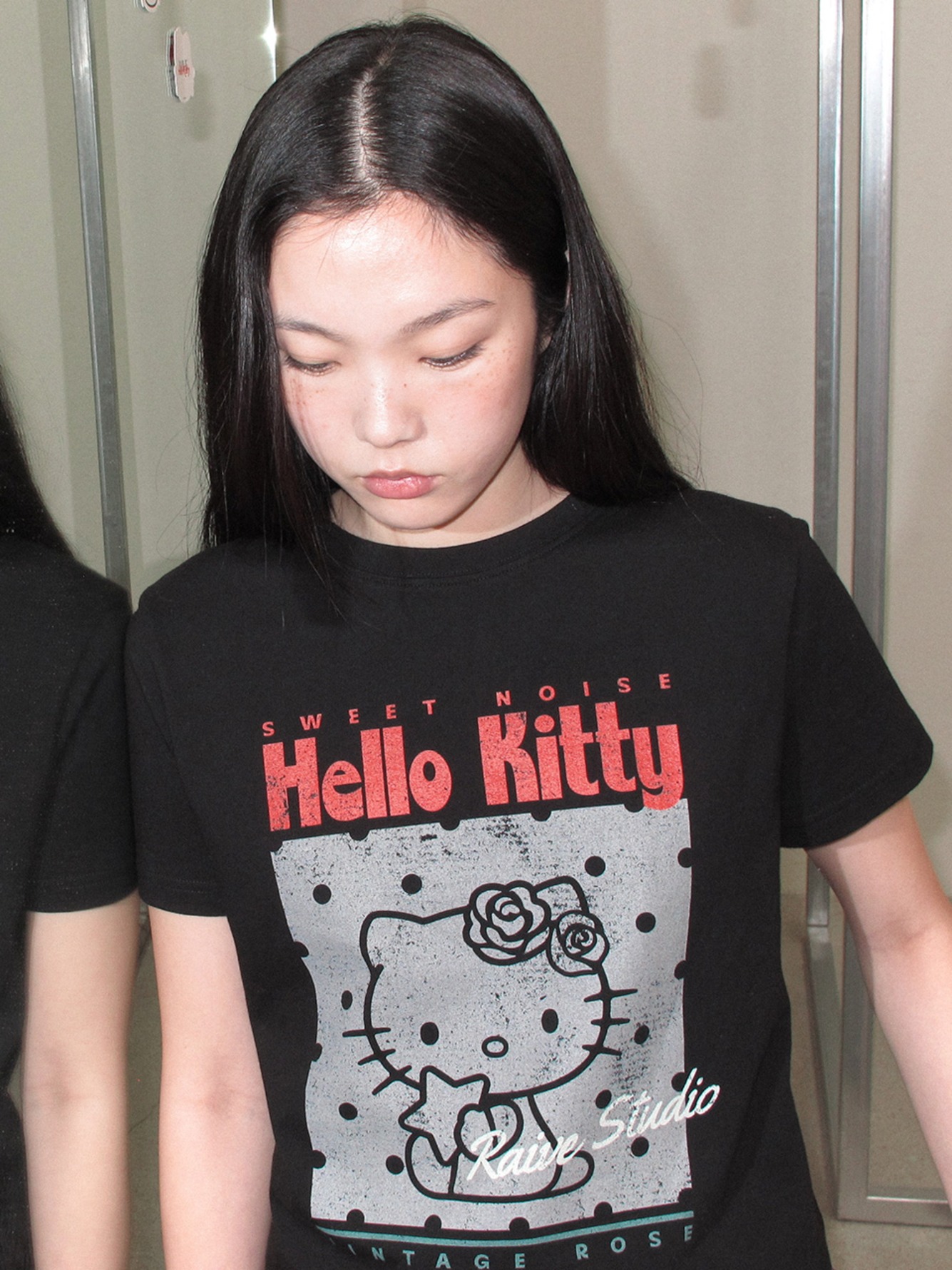 RAIVE × Hello Kitty｜Dot Graphic Tee
