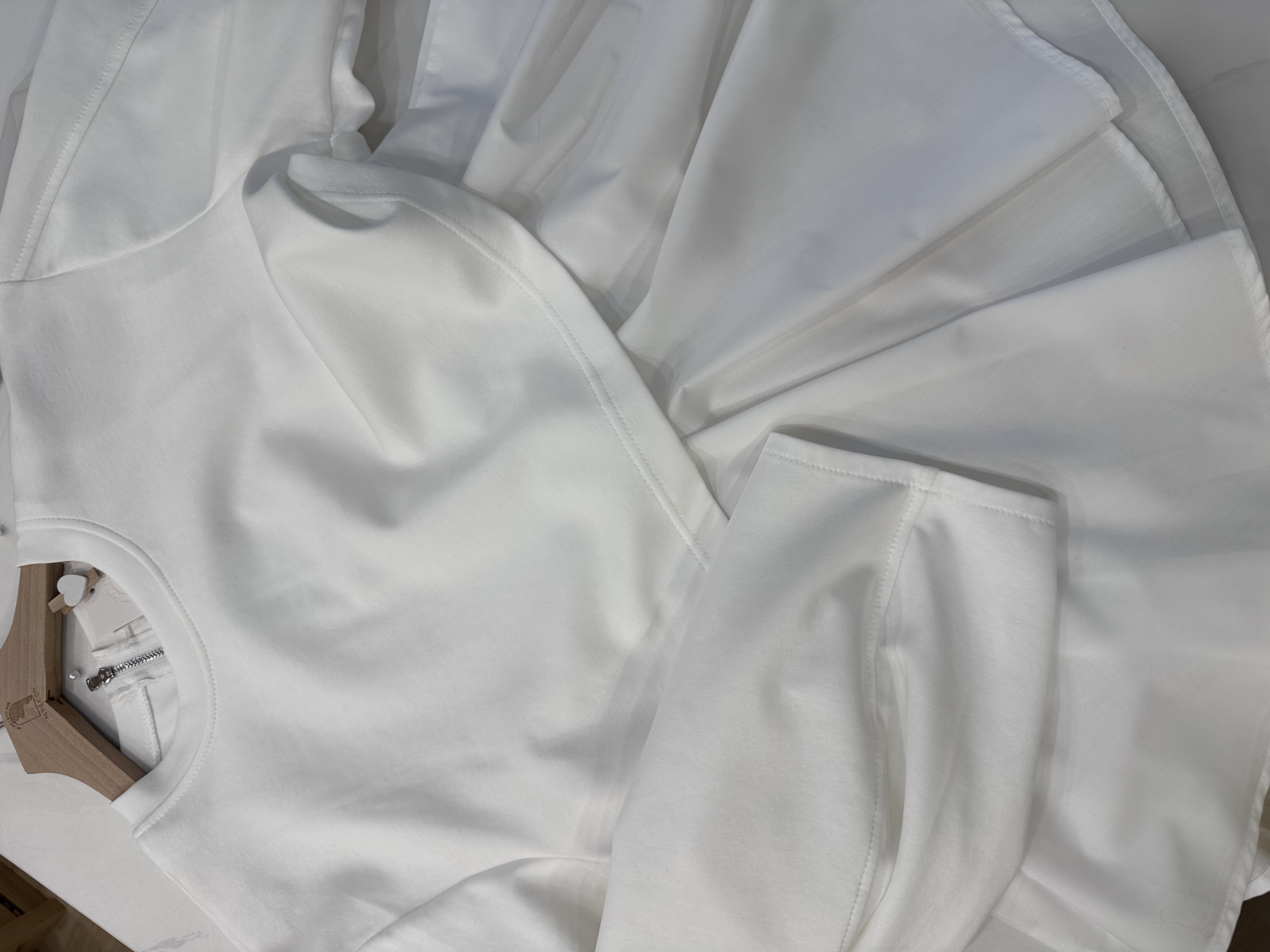 日系成熟柔和感～假2件氣質裙擺衛衣 IL0004