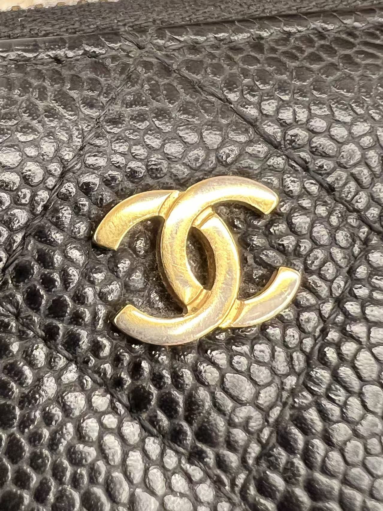 Chanel 荔枝牛皮長銀包