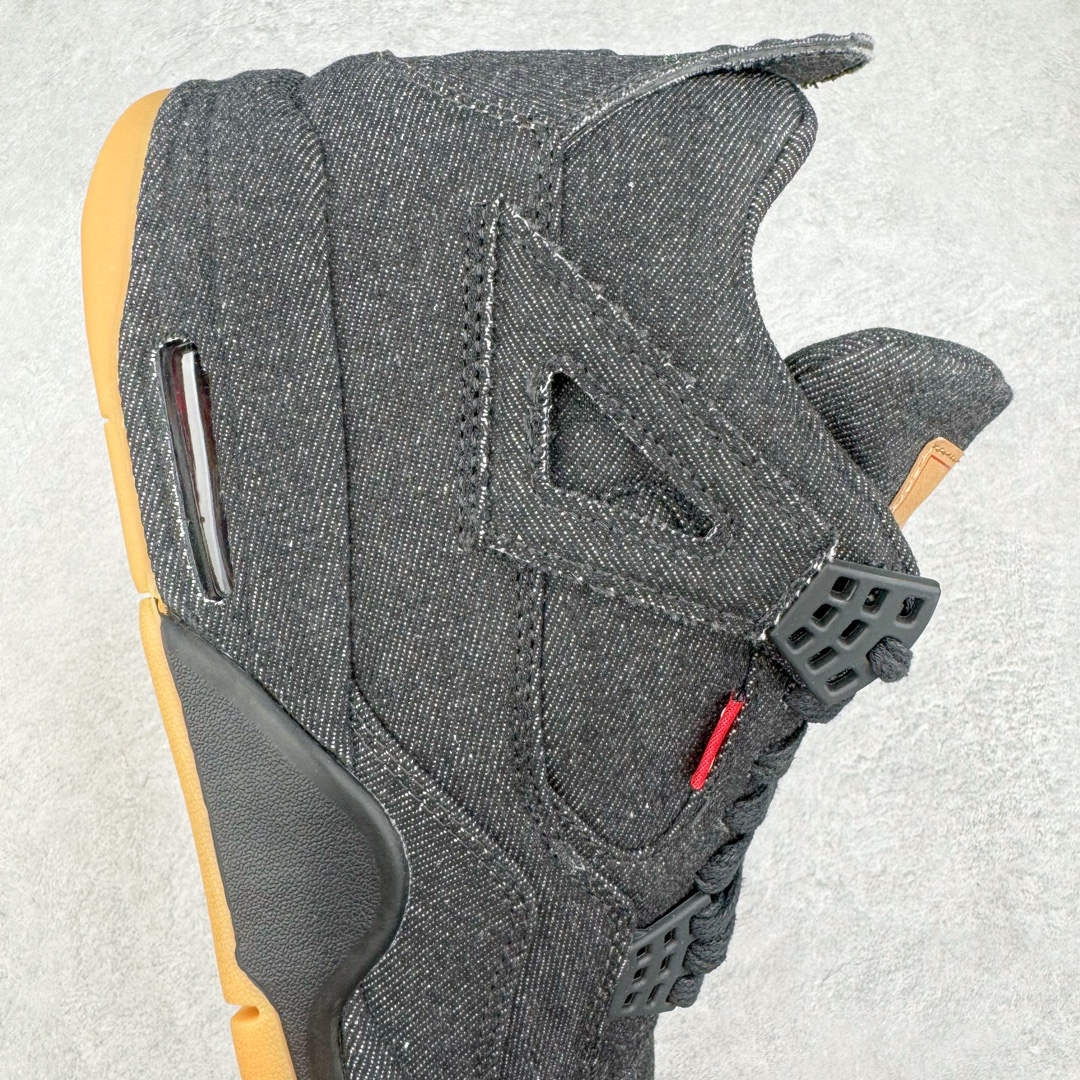 Levi's x Air Jordan 4 Retro 'White Denim' AO2571-001