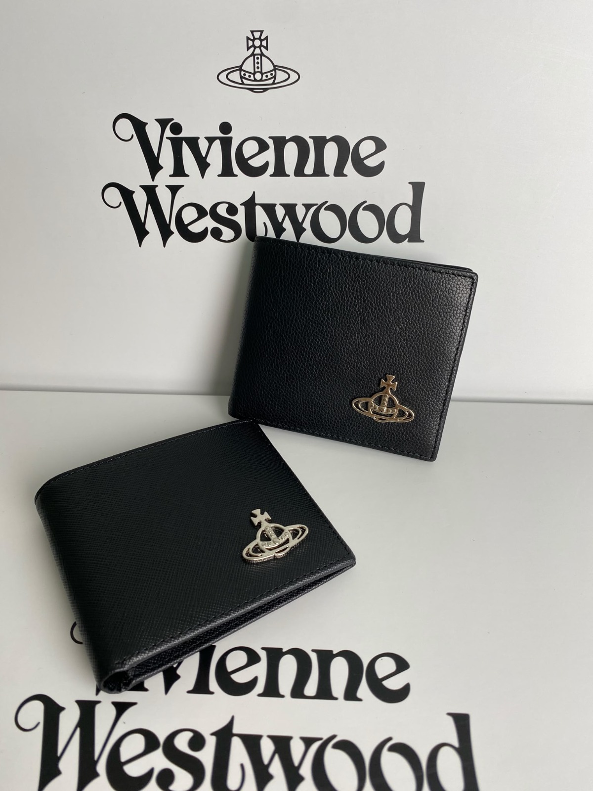 Vivienne Westwood 兩折銀包