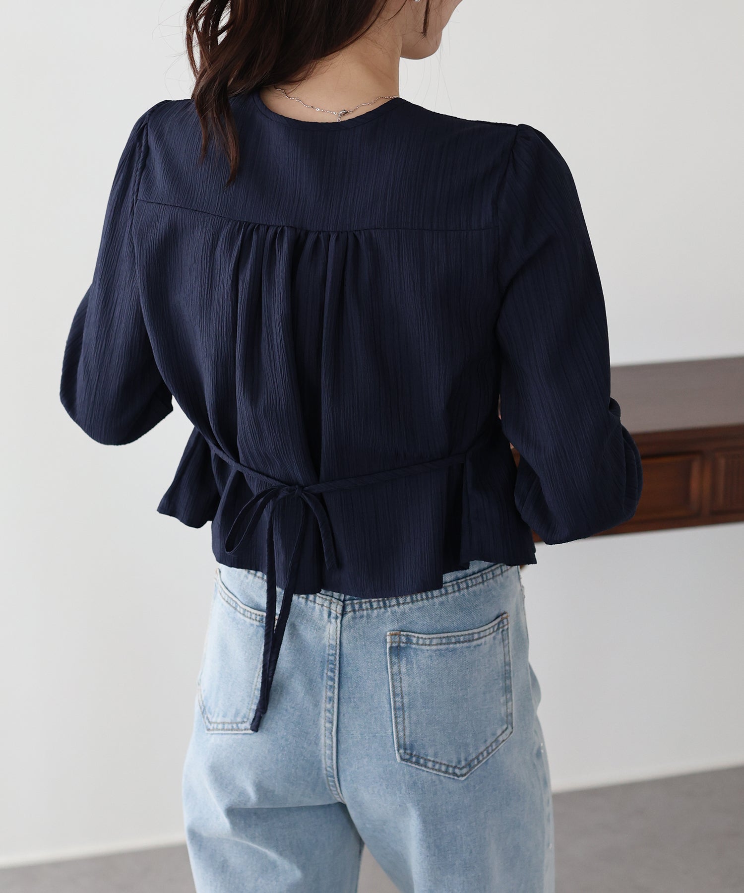 <JP> 後蝴蝶結🎀 小方領 Pearl Ruffles Blouse* 3色入 <預購>