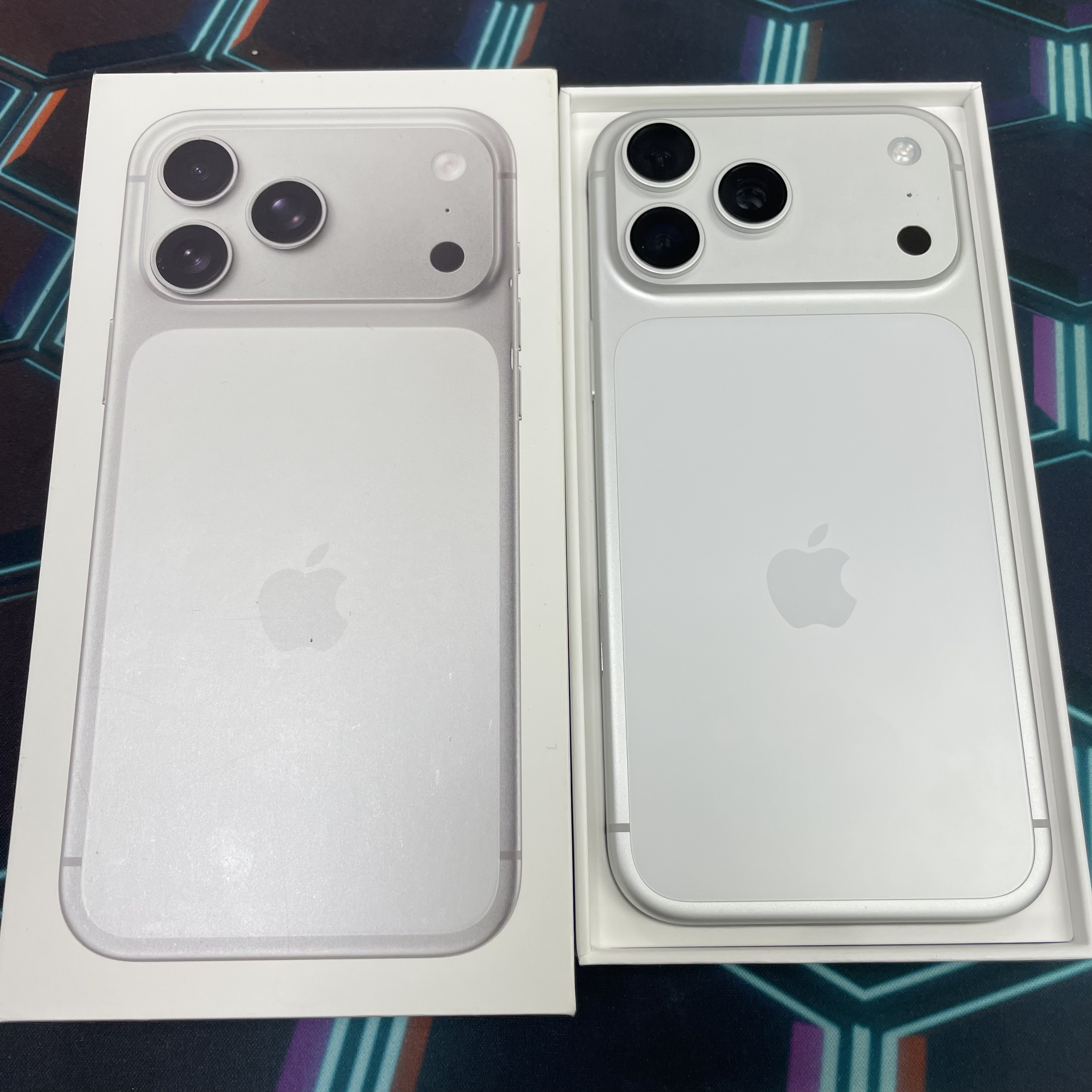 *7663 17 Pro max 完美機 512GB 電93 銀色 sliver