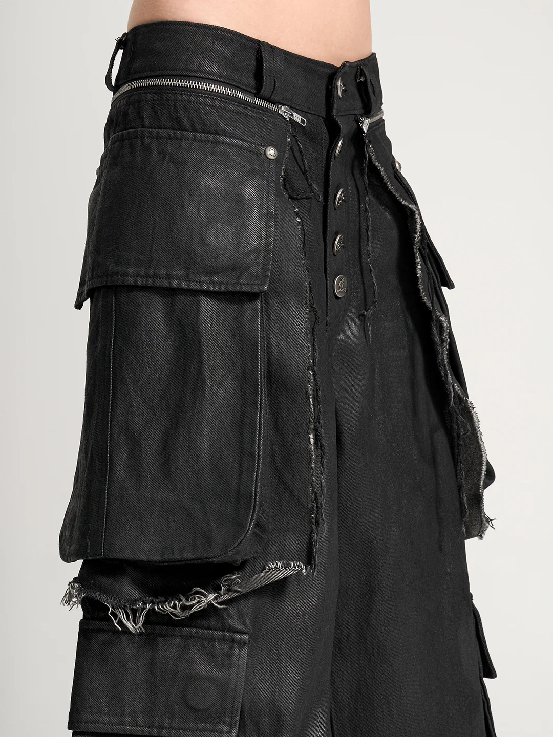 VAR-47｜HINGE FORM · WAX-BRUSHED LAYERED DENIM PANTS