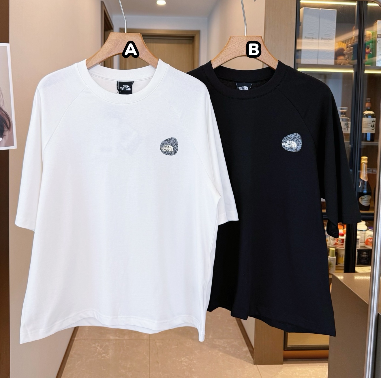 The North Face 鵝卵石印花短袖Tee