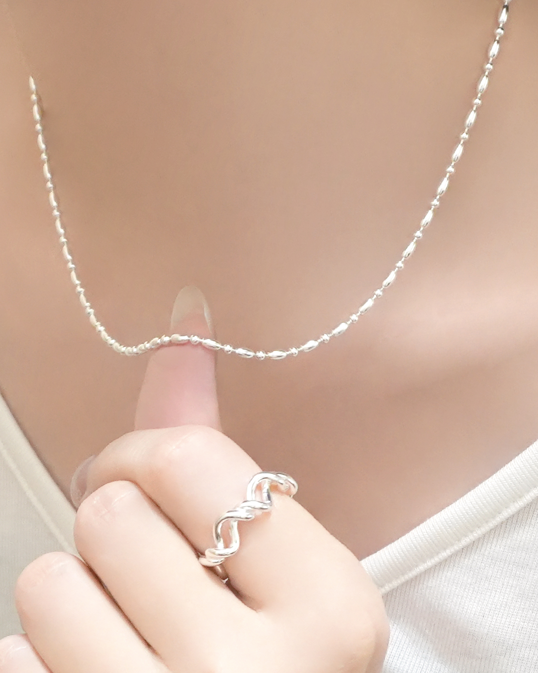 Timeless Urban Bean Necklace