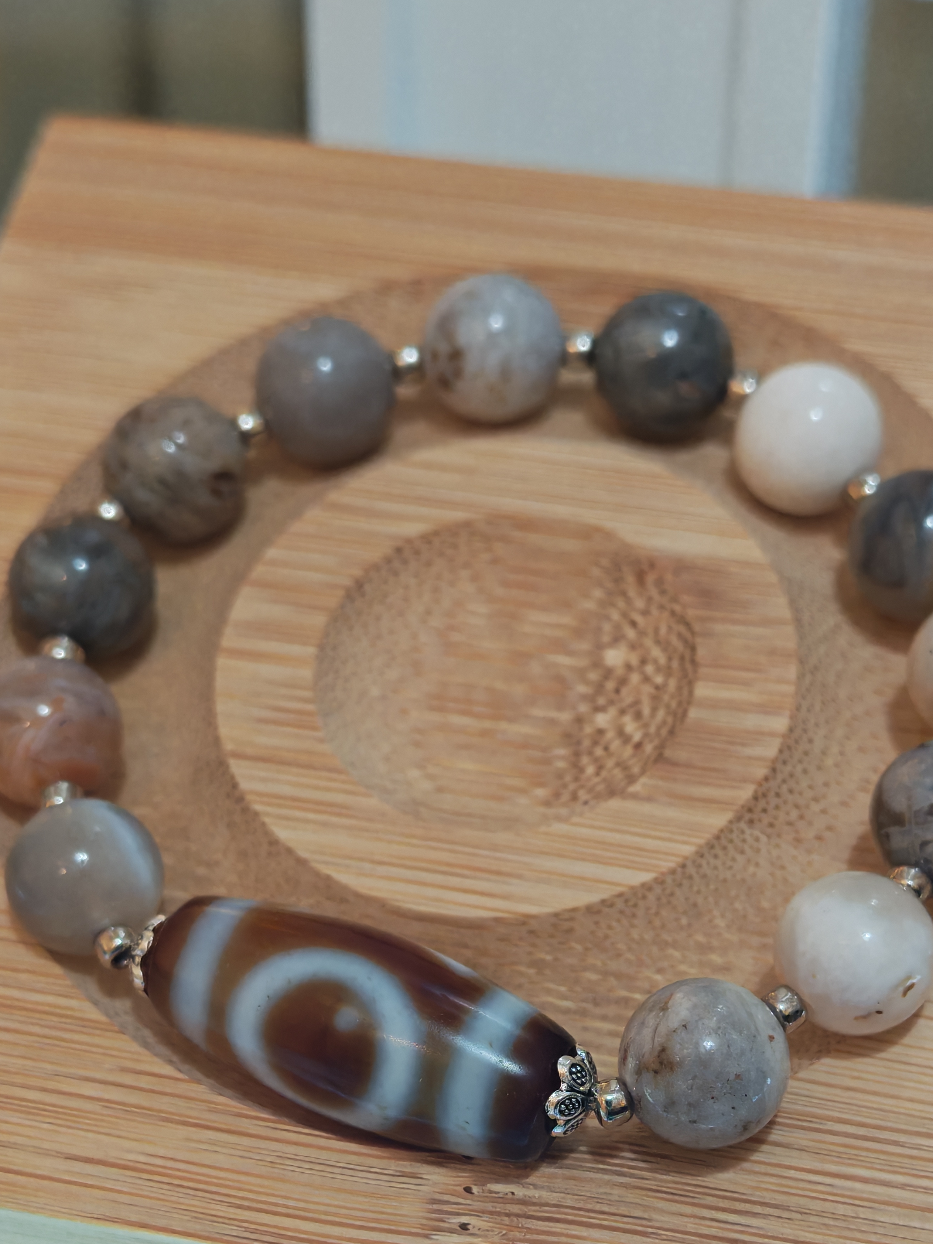 《紅肉天地天珠》24064