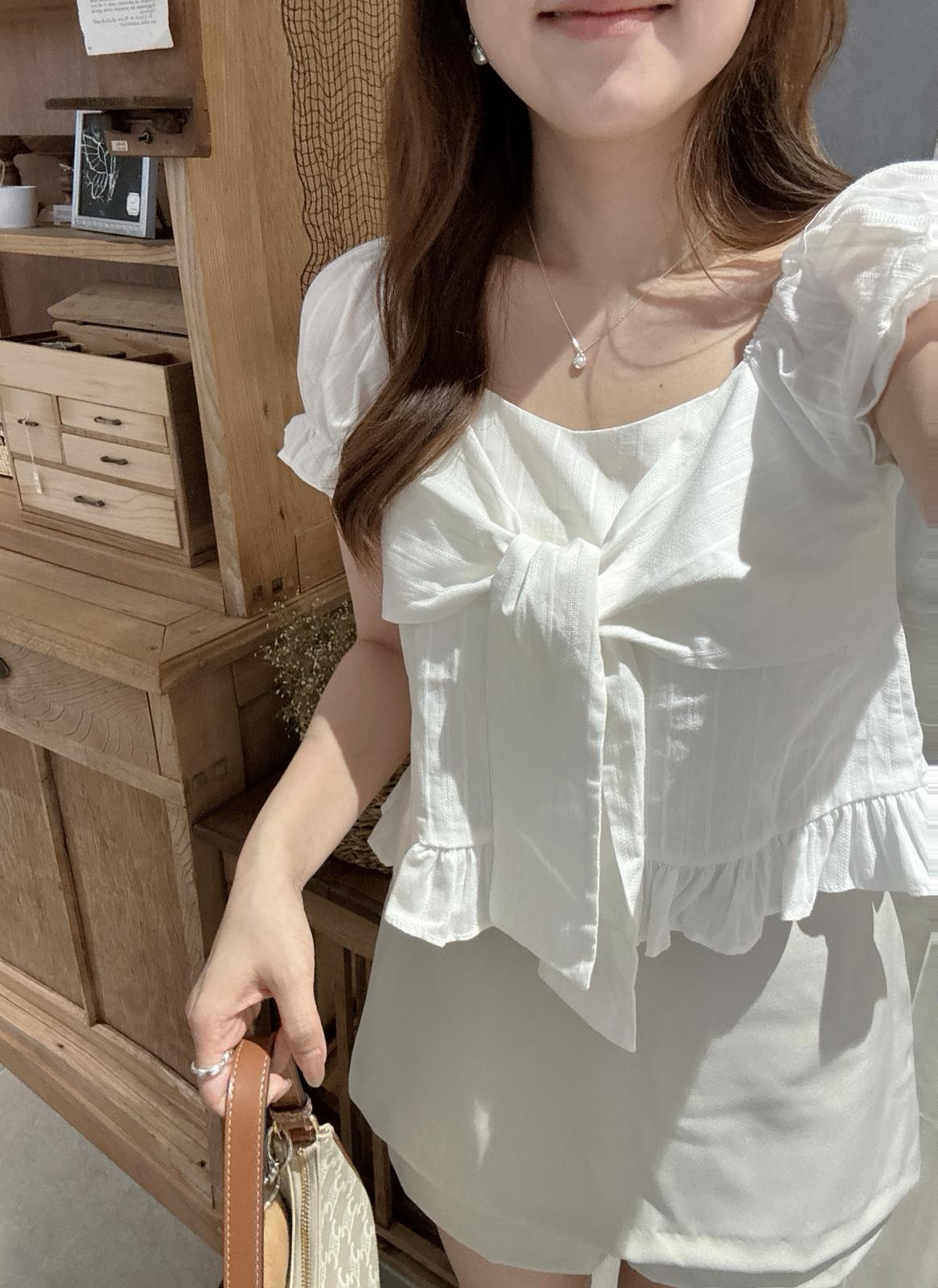 【韓系甜美感】方領蝴蝶結泡泡袖2ways上衣