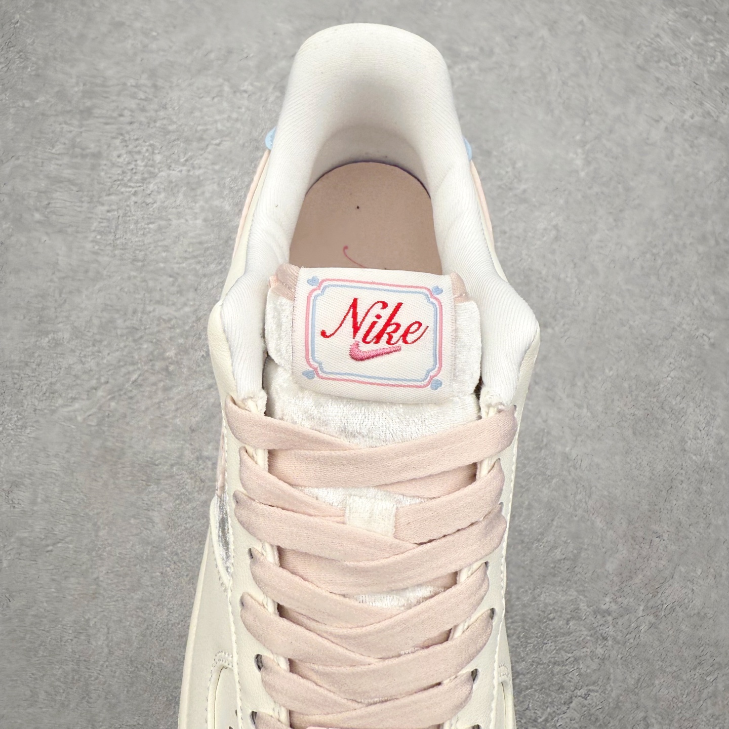 Nike Air Force 1 LowValentine's Day IQ4937-161