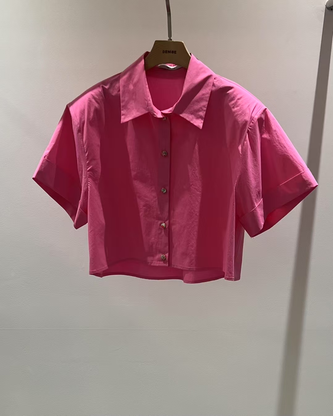 Cropped Loose-Fit Button-Up Shirt ‖ 短版宽松剪裁衬衫上衣 KR0111116