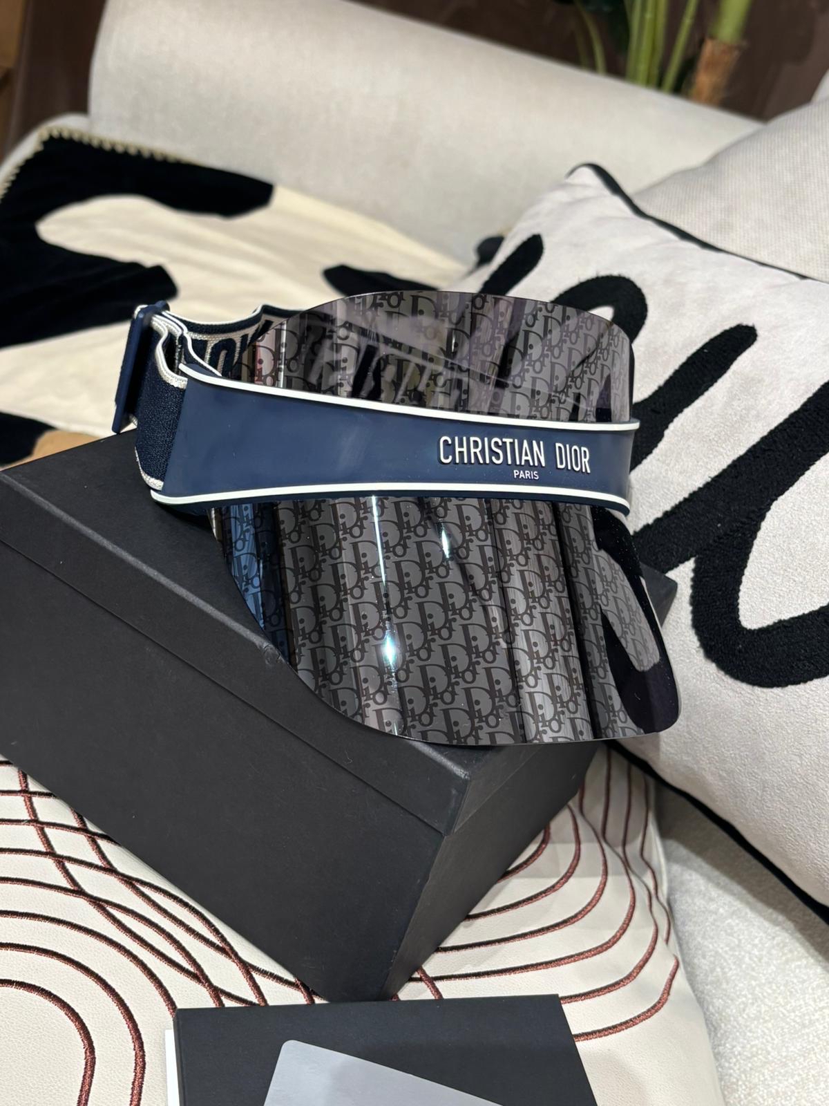 Dior Club V1U 摭陽帽 Navy 100%Authentic, 95%New ✅Box
