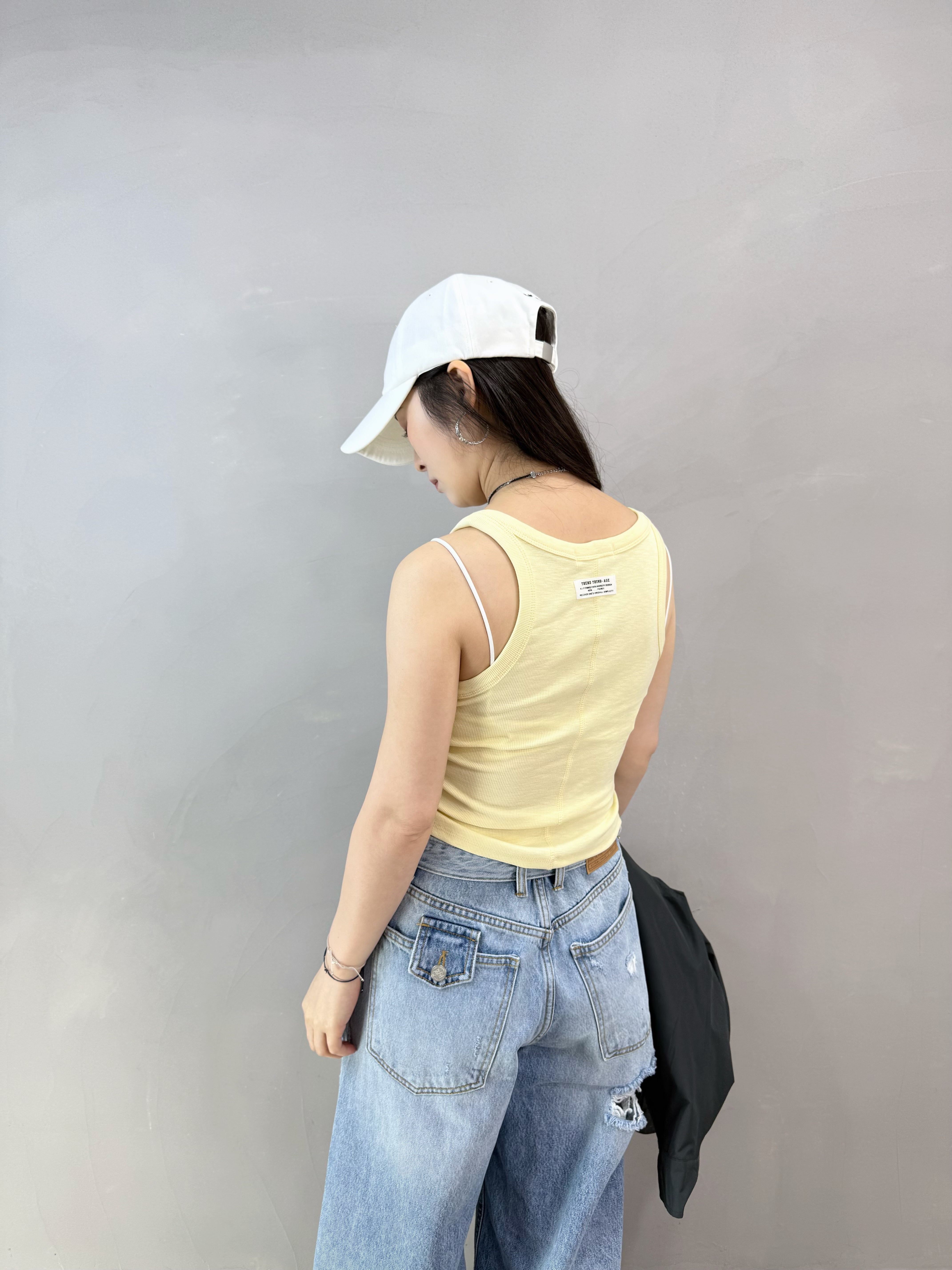 H62 後車章暗紋背心