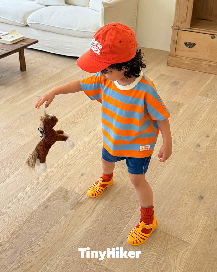 🇰🇷Tiny Hiker tee