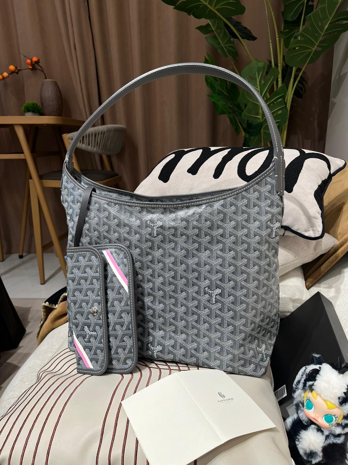 Goyard Hobo Grey 100%Authentic, 98%New ✅25專門店收據✅Dust bag