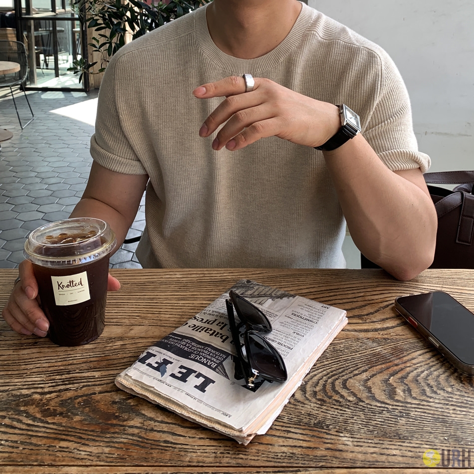 【100%保證韓國直送】頂級 Supima Cotton 挺闊平整顯寬肩修身型半袖針織衫 👕 [10 color] RL114895