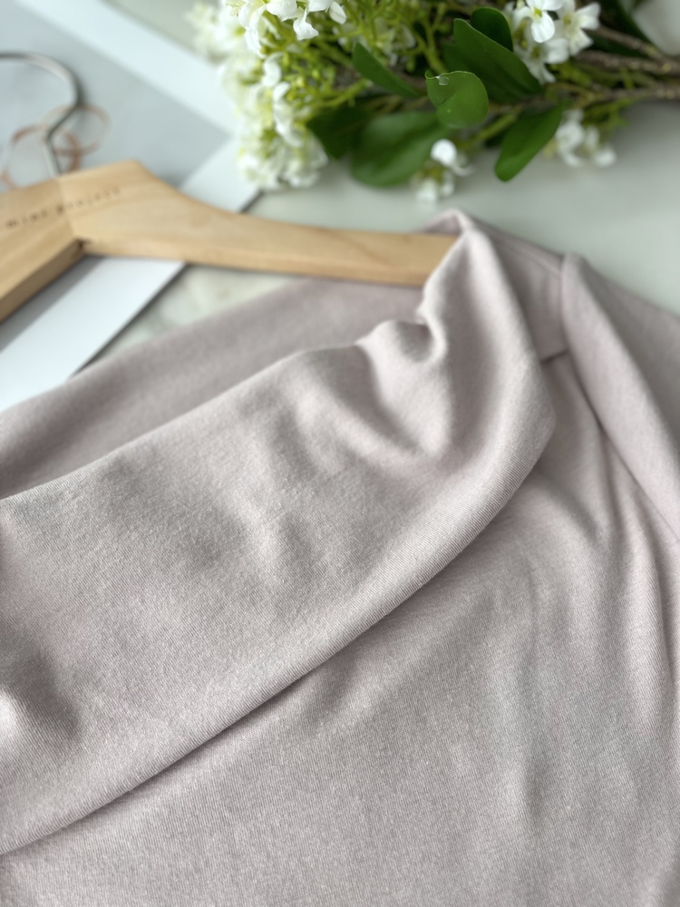Muse Off Shoulder Drape Top (Dusty Pink)