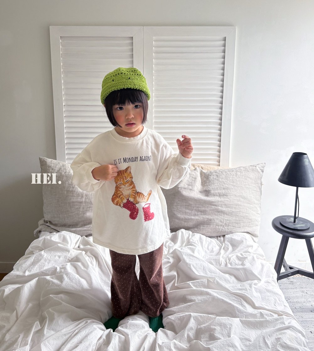 Hei | Kitty Long T-Shirt