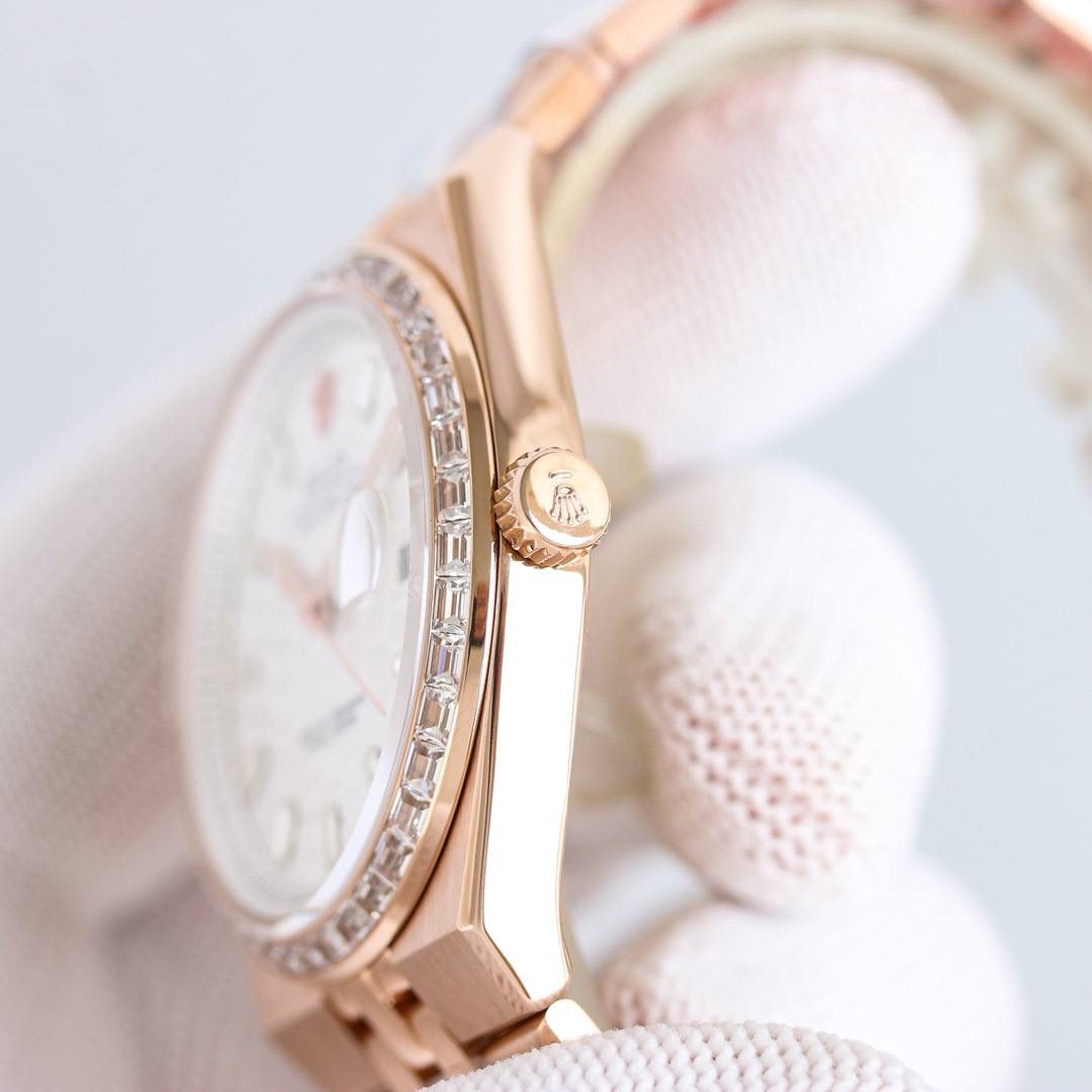 劳力士-陆使型，V2 赛车版 40mm，内置9015改一体7315机芯。 