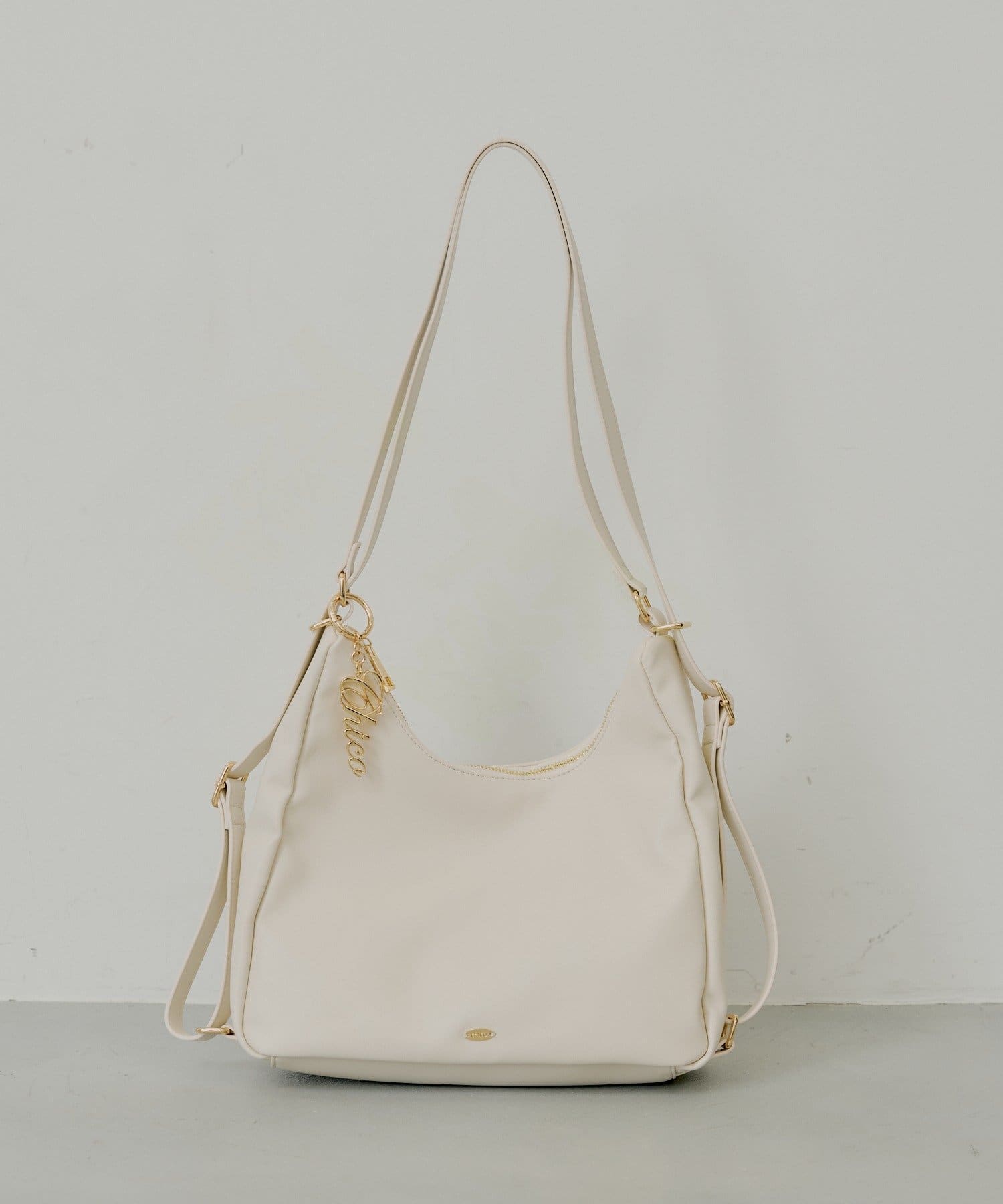 4月連線貨品 - 日本 三用單肩包 附logo吊墜