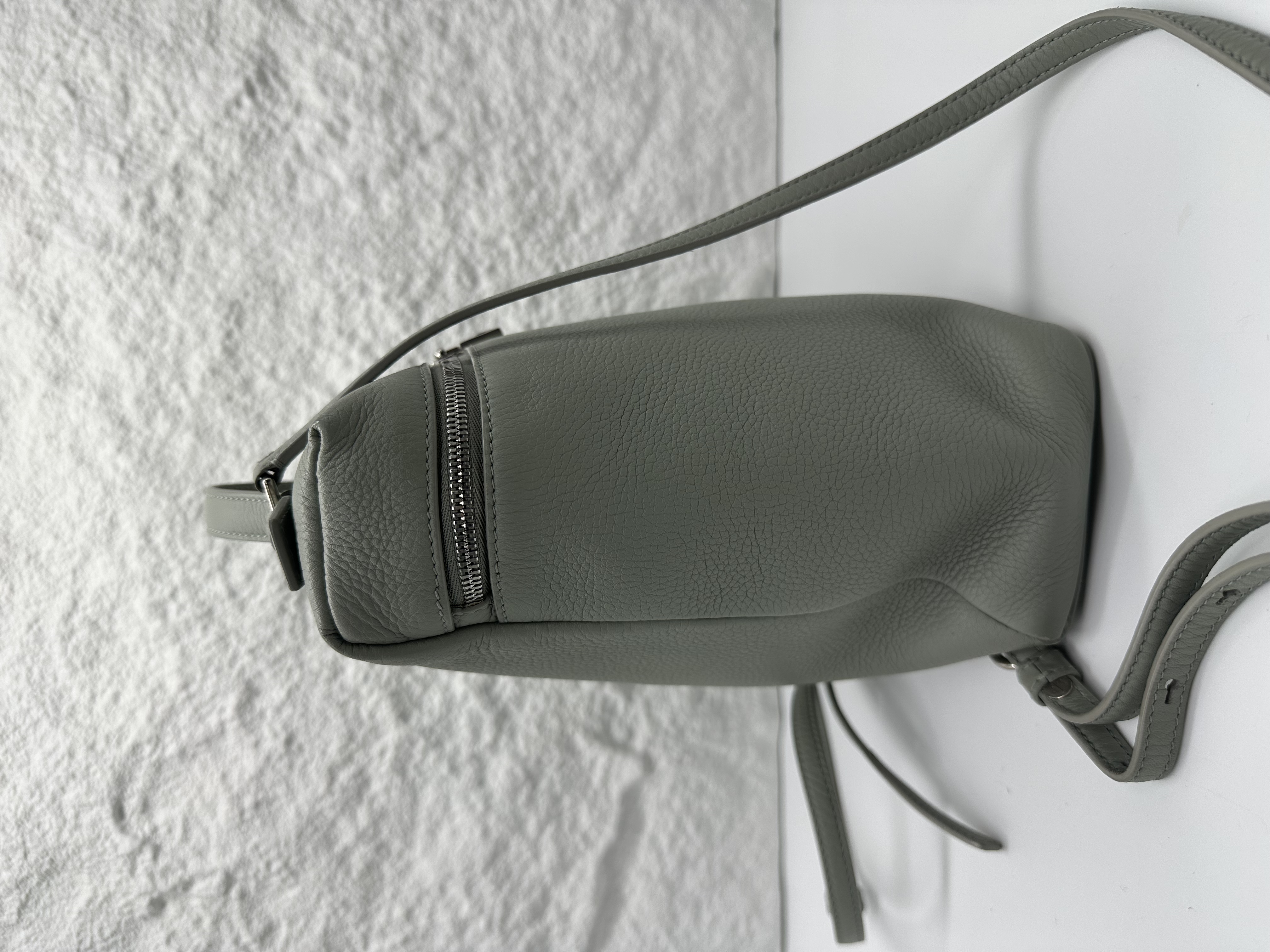 Pre-owned Loro Piana Extra Pocket L23.5