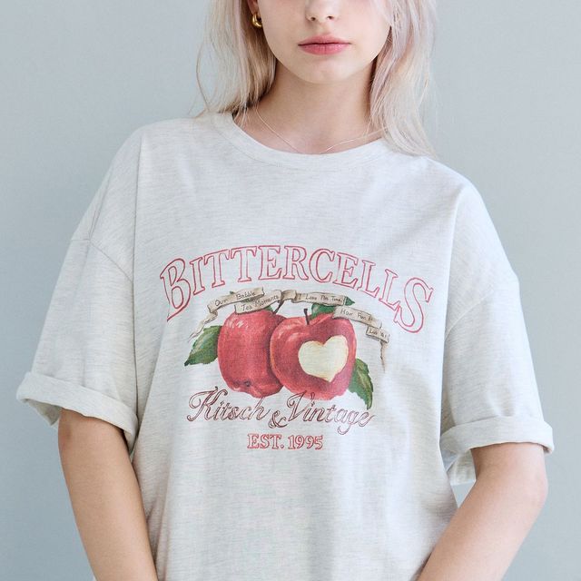 ★ BITTER CELLS★ Red Apple Tea Black B254TS17BK Red Apple Tee-Black - 비터셀즈(bittercells)