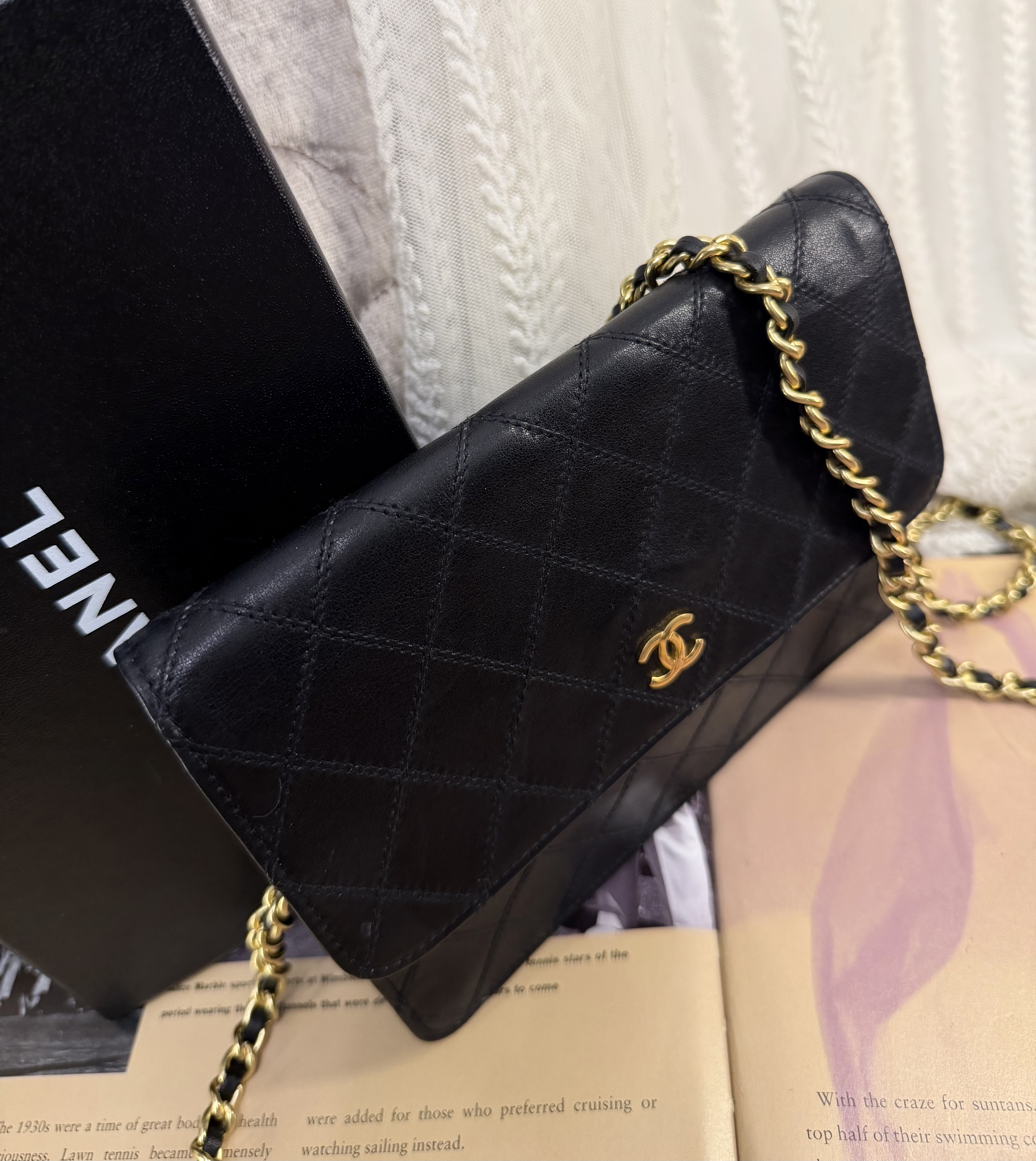 chanel cc black matelasse  black leather flap cutch bag