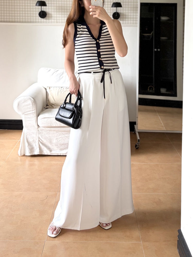 The Effortless Stripe Vest (Navy)