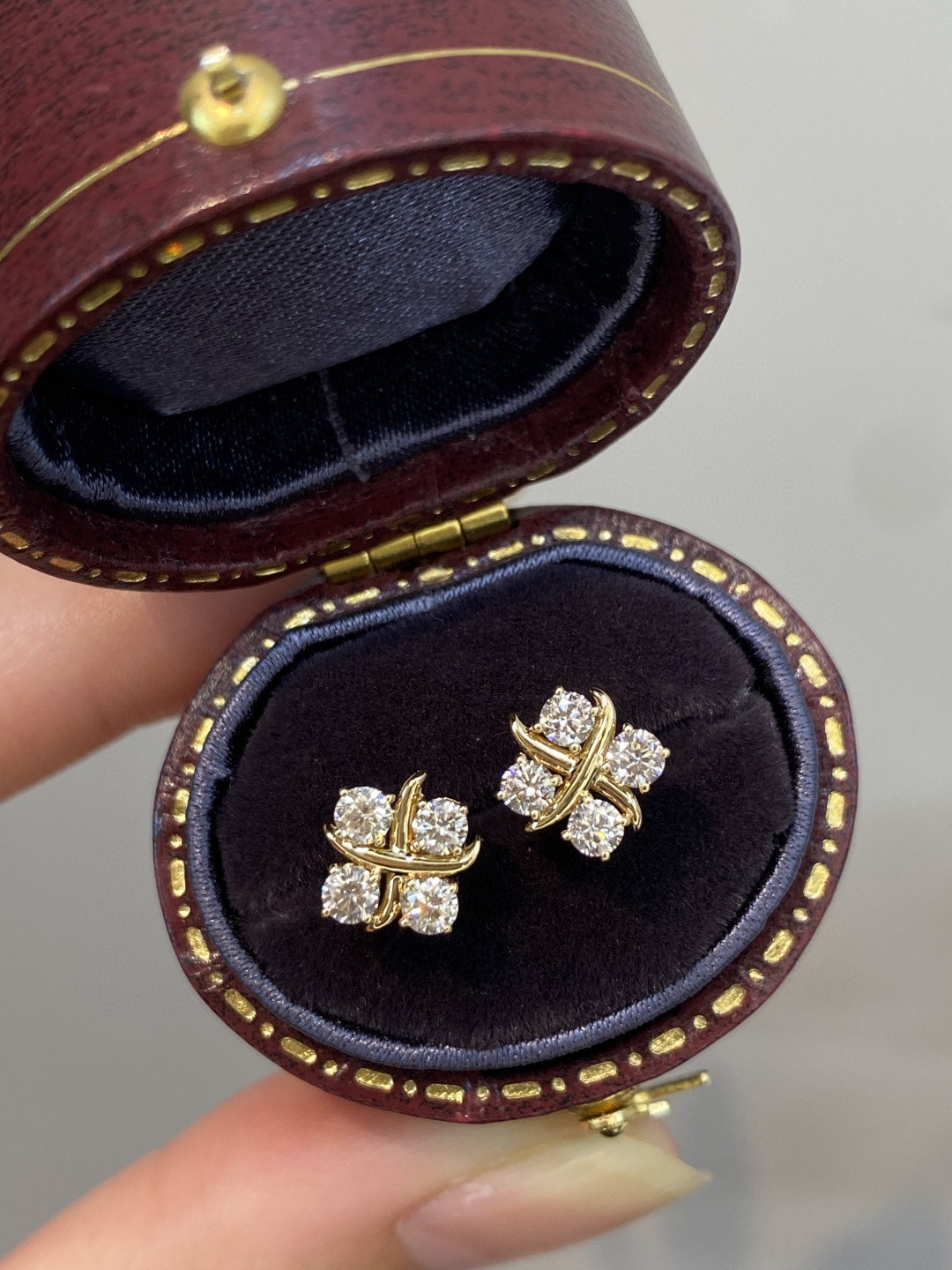 18K Diamond Earrings 