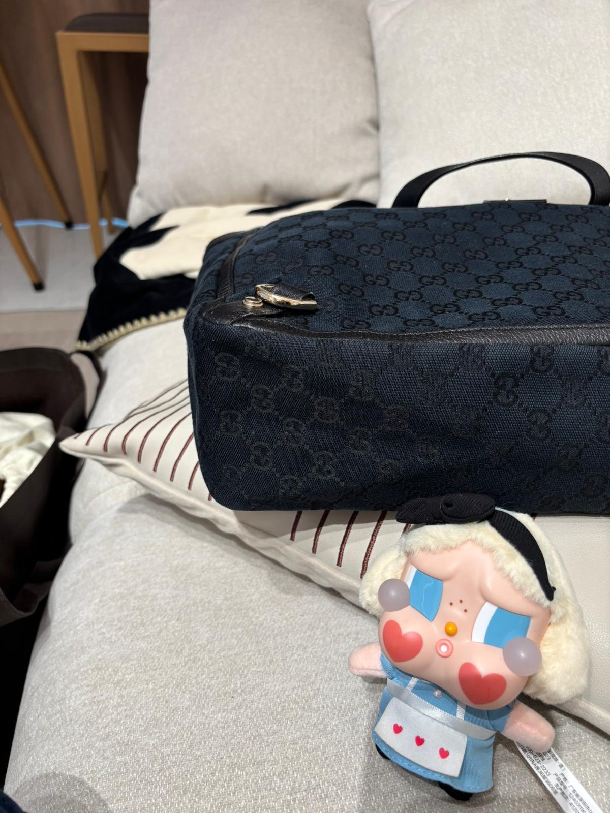 Gucci GG shoulder bag  100%Authentic,95%new✅dust bag