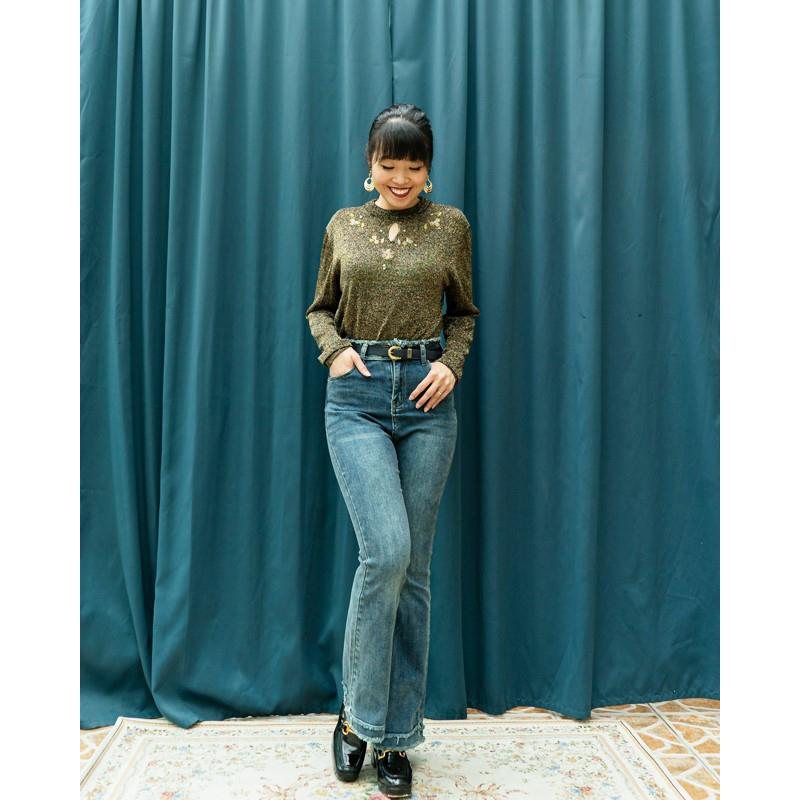 C.a. 1990s Stretchy Metallic Top with Machine Embroidery - Free Size (MT1515)