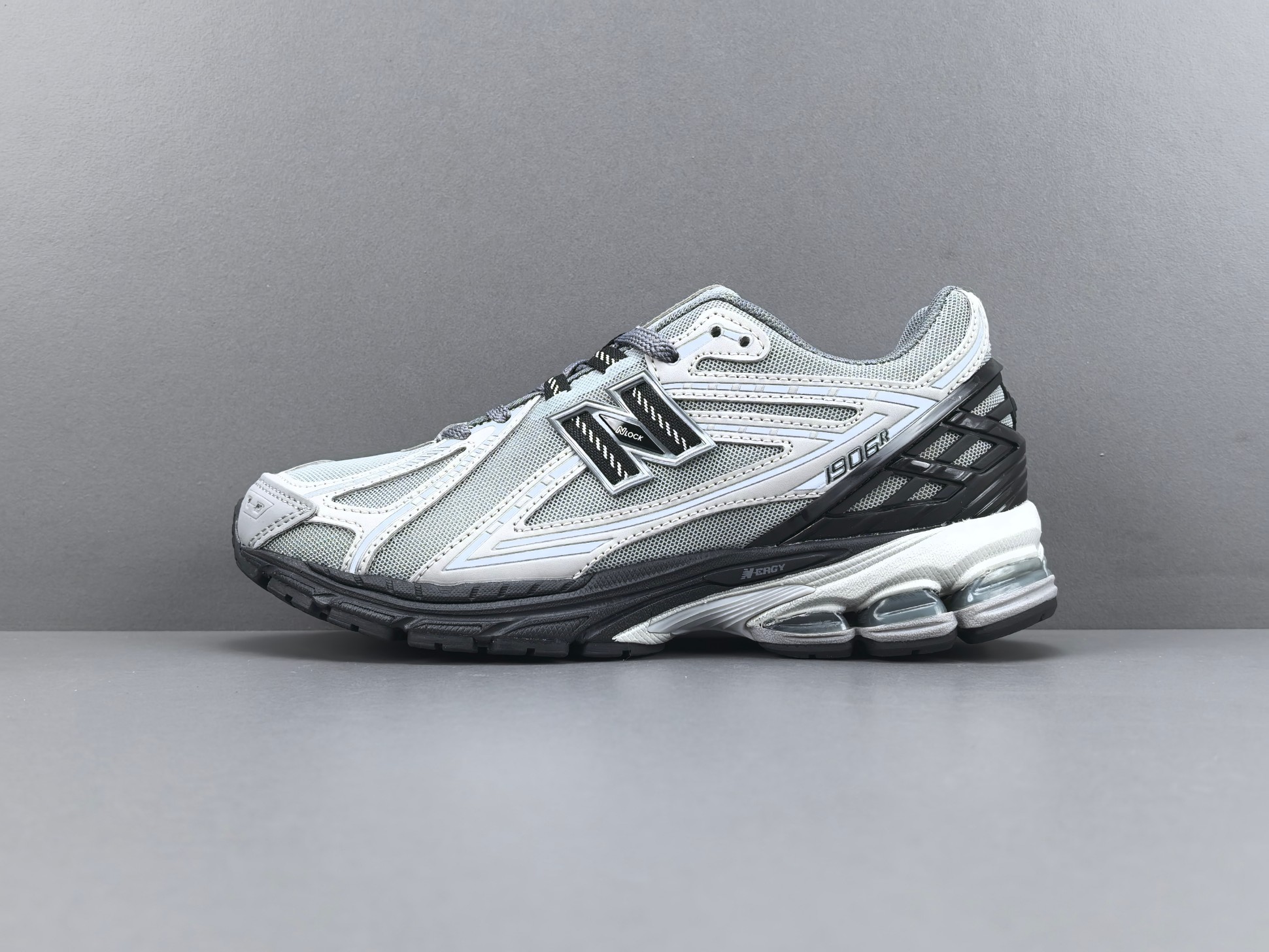 New Balance 1906R M1906RLG