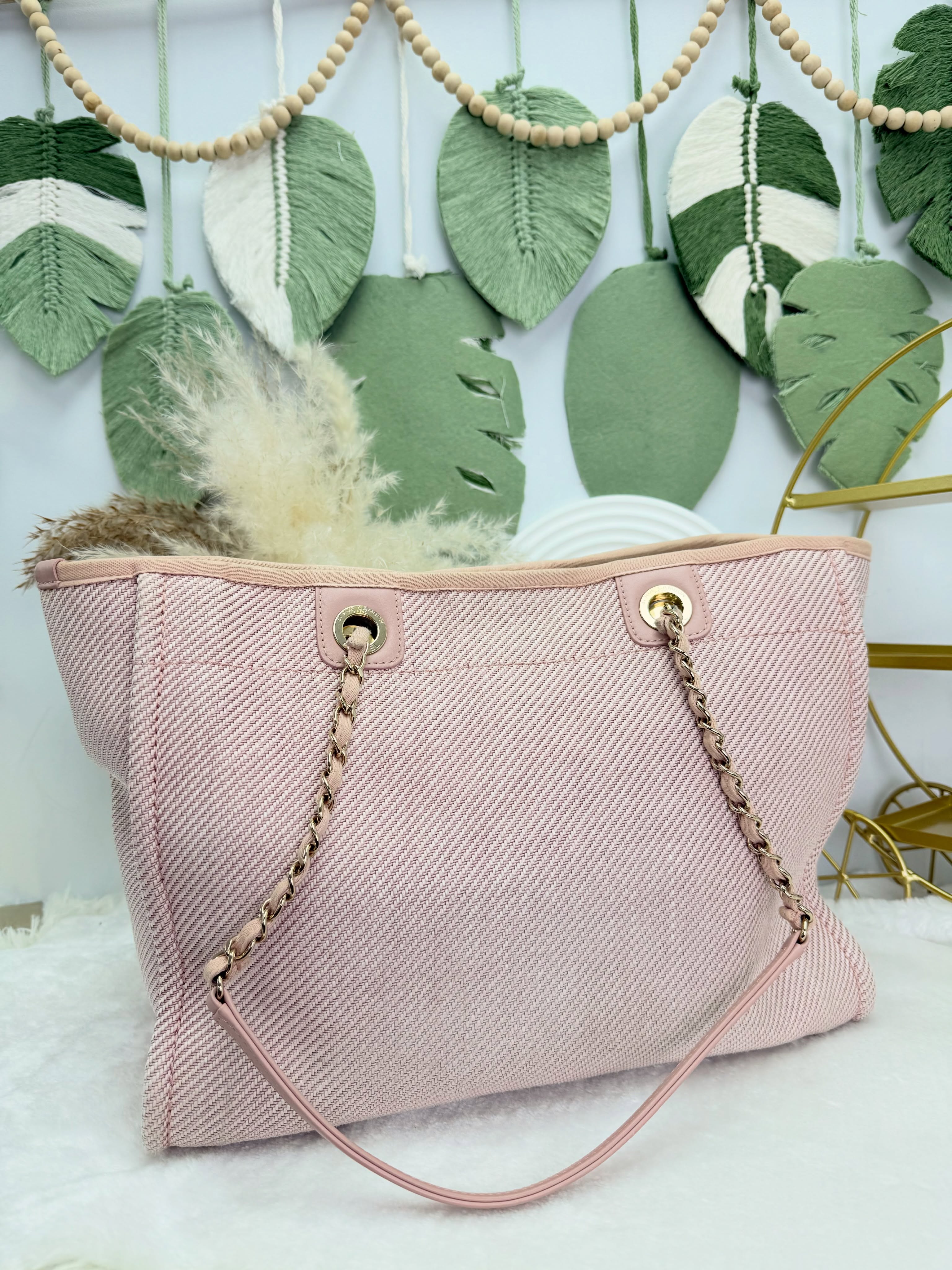 Chanel 👜 PRE OWNED 🛍️粉紅色金扣沙灘包 有卡30開 🩷