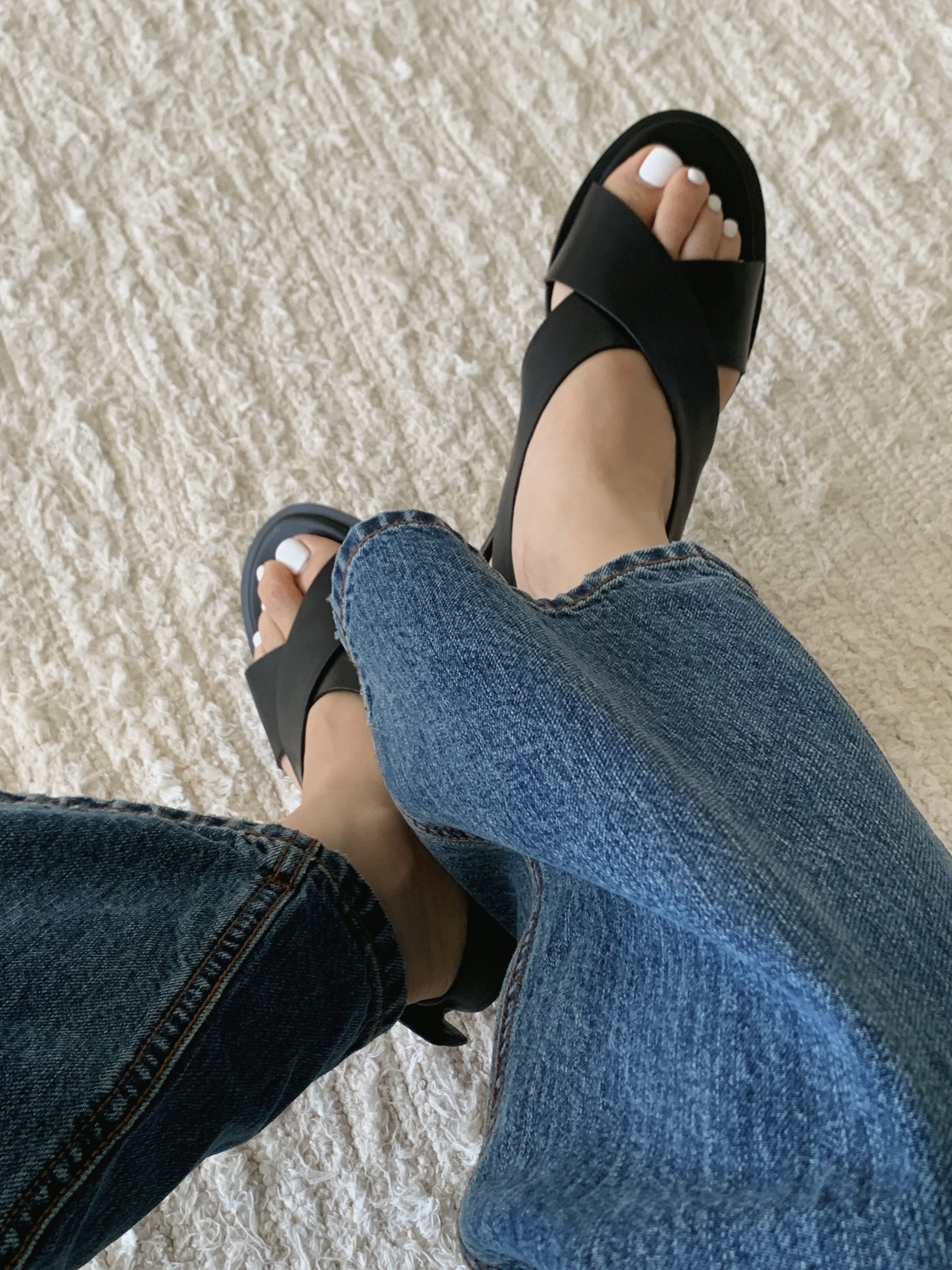 Cross Strap Sandals (2 colors)