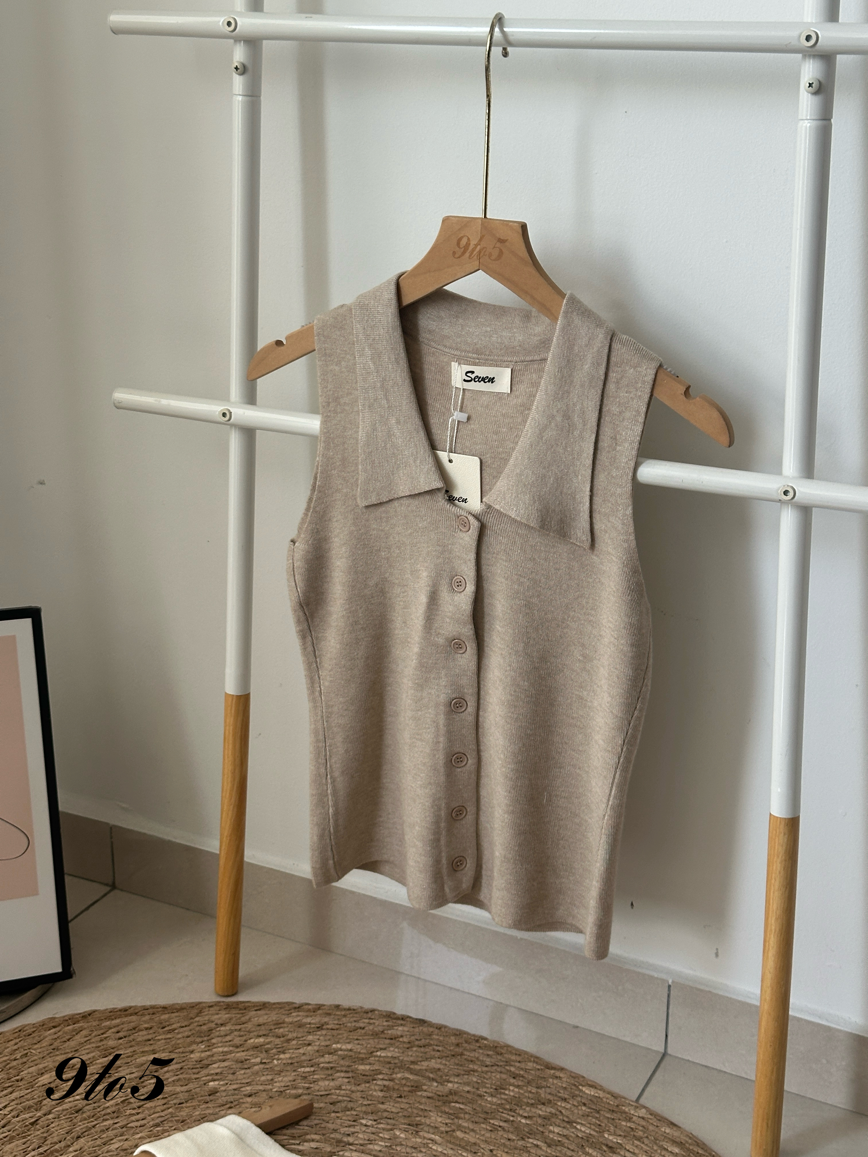 T3976 Sleeveless Knit Top - 3 Colors