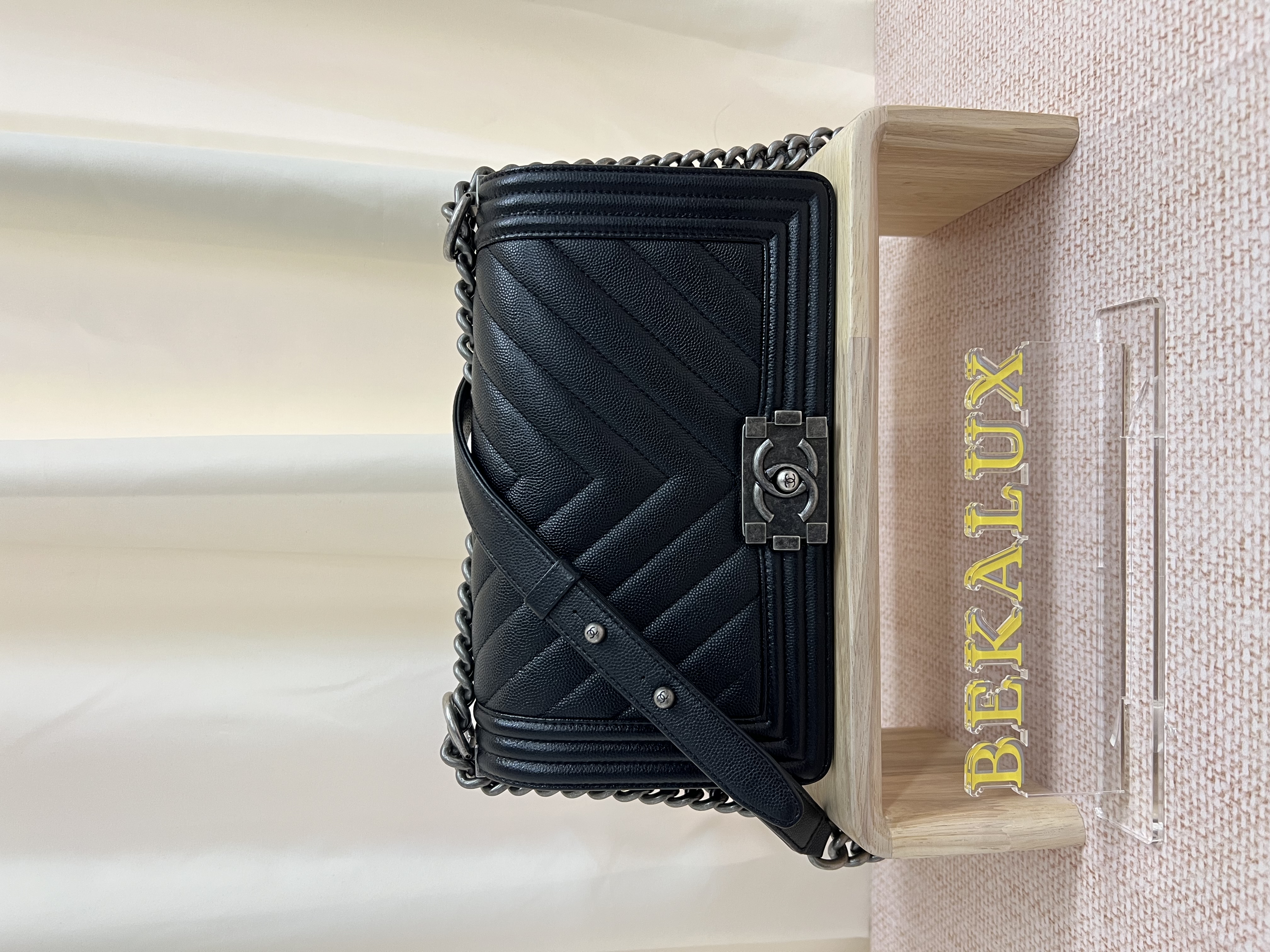 Pre-owned Chanel V-Stitch Boy Bag/ Product Code: 26022606