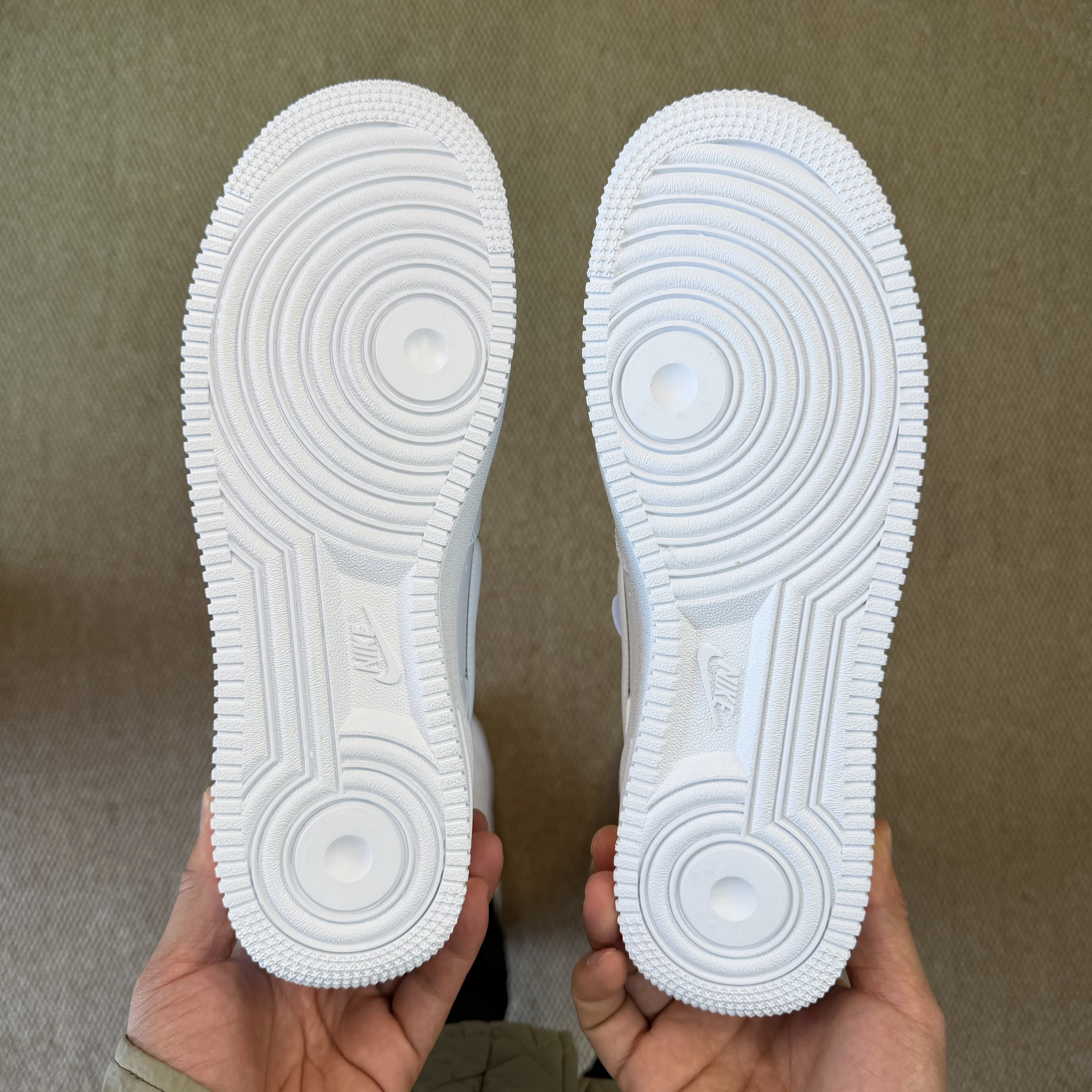 Nike Air Force 1 '07 HF2014-100