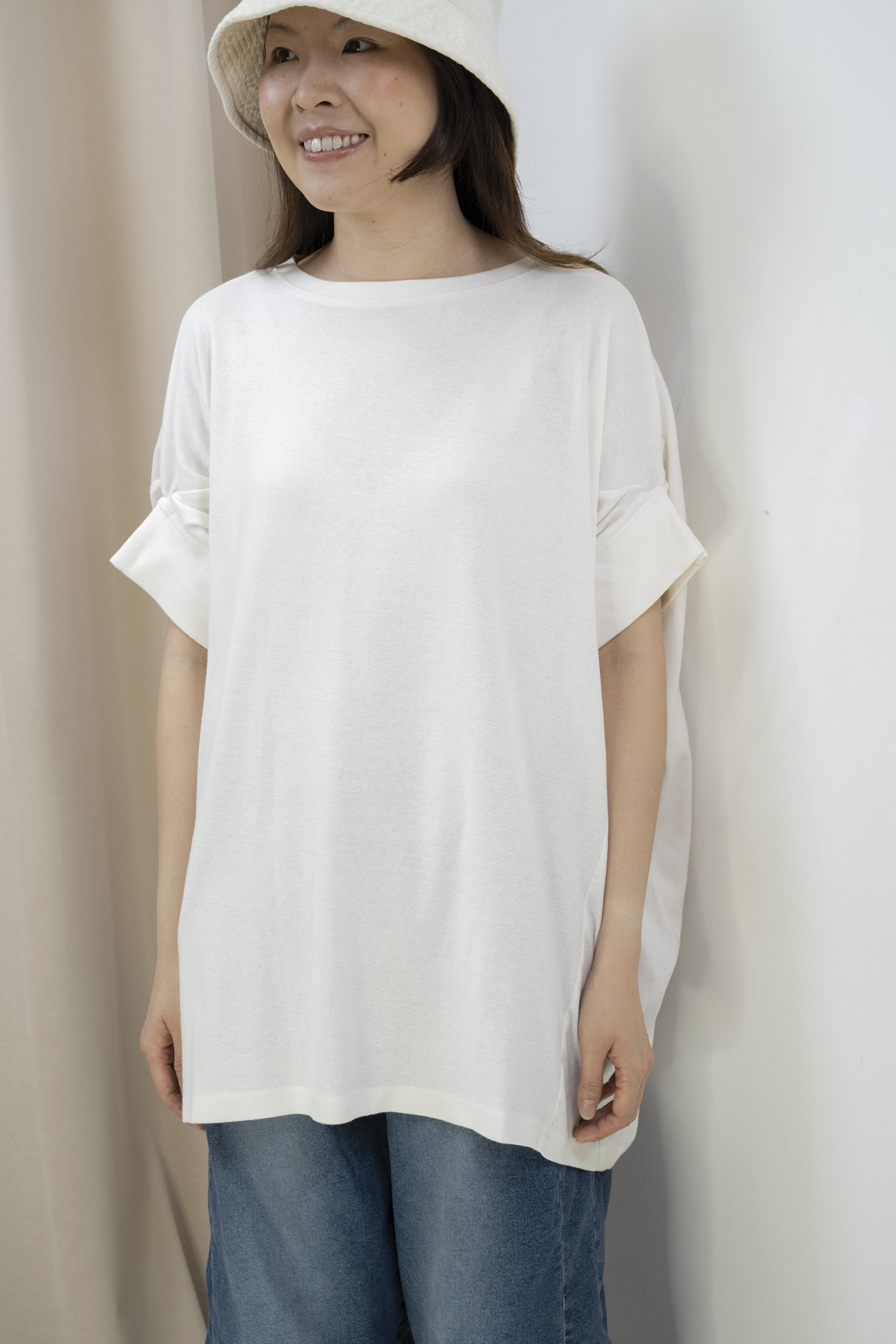 日系設計袖型寬鬆上衣(白色）