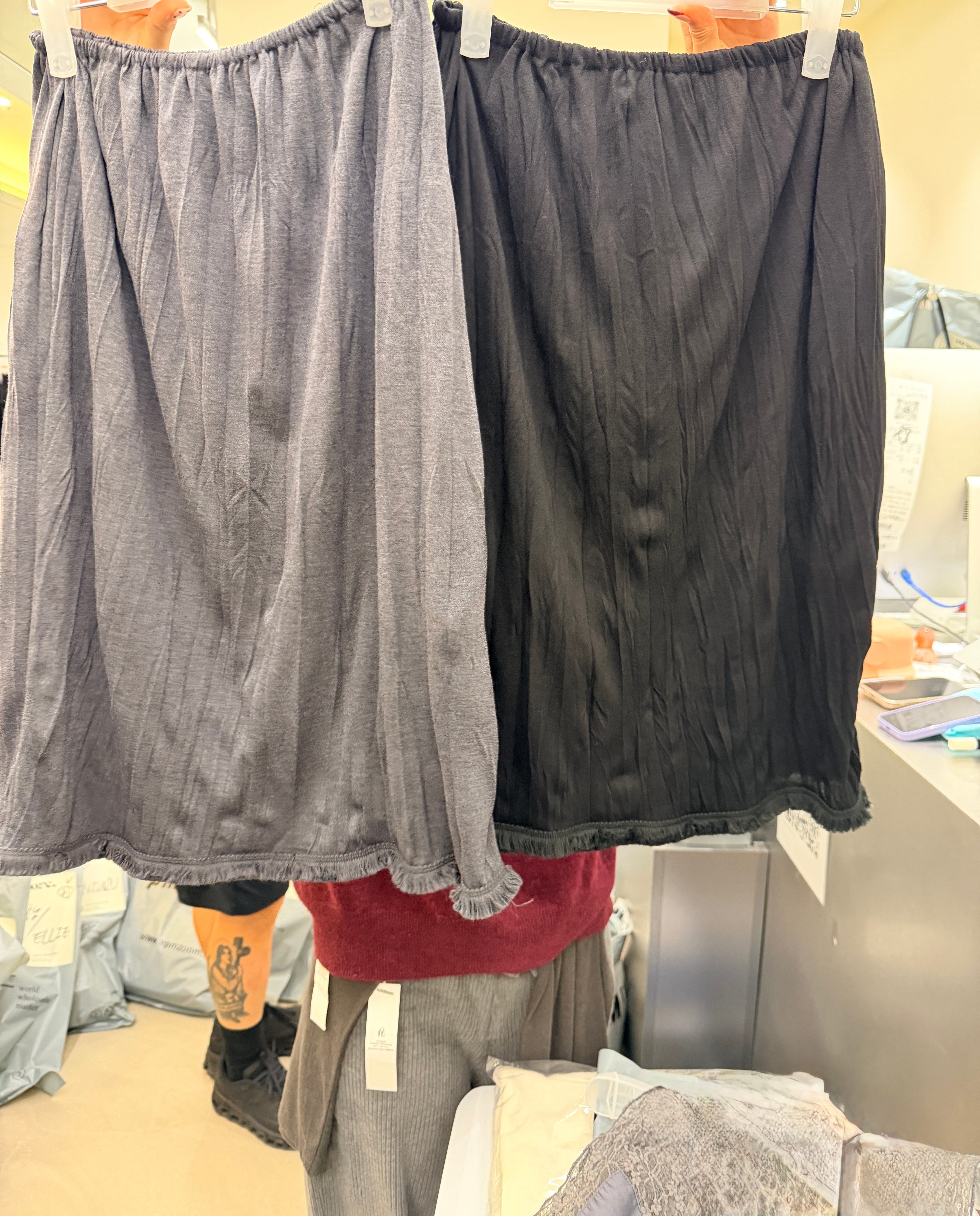 Stylish w/ fringe layer skirt